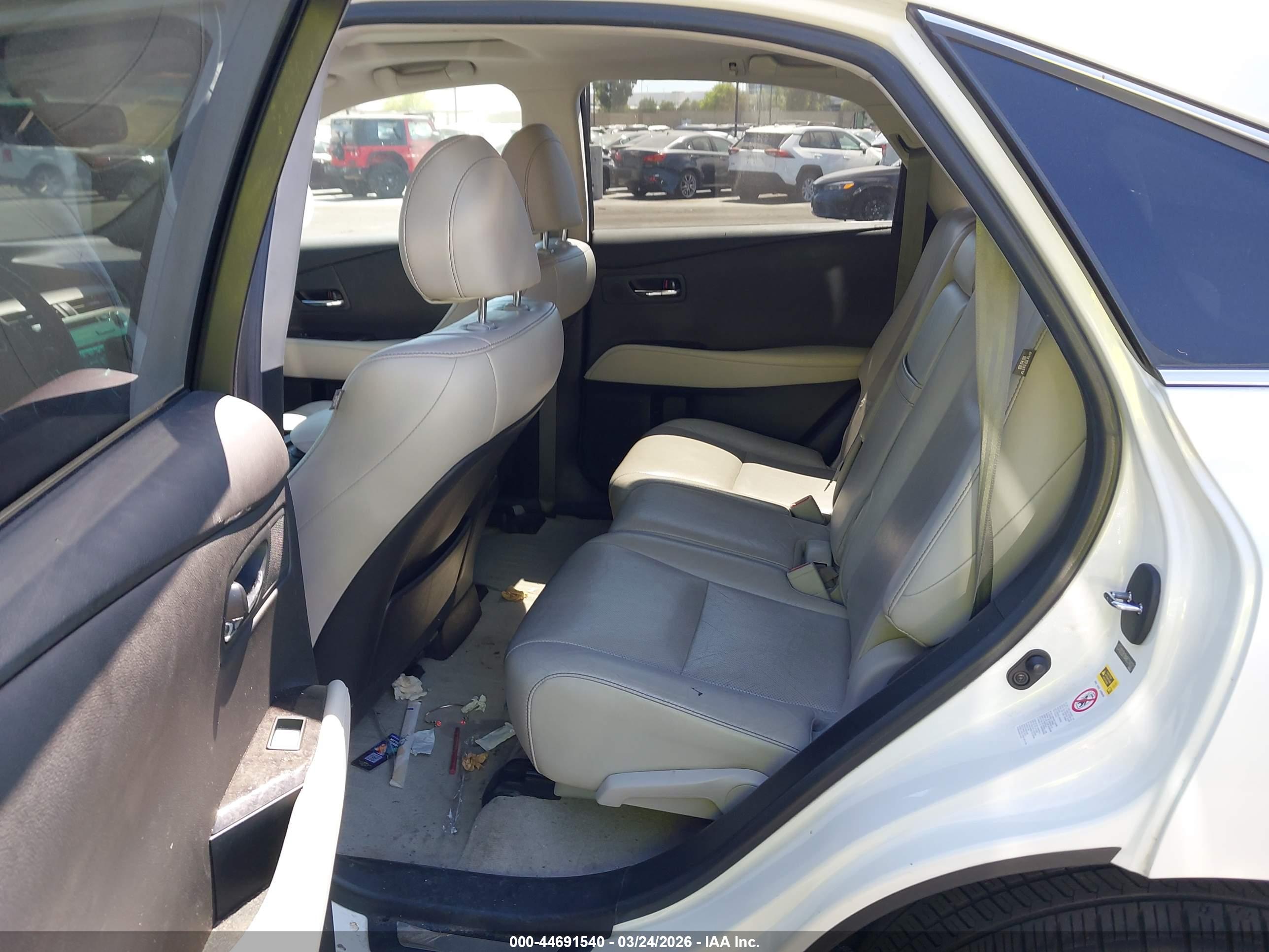 LEXUS RX image 8