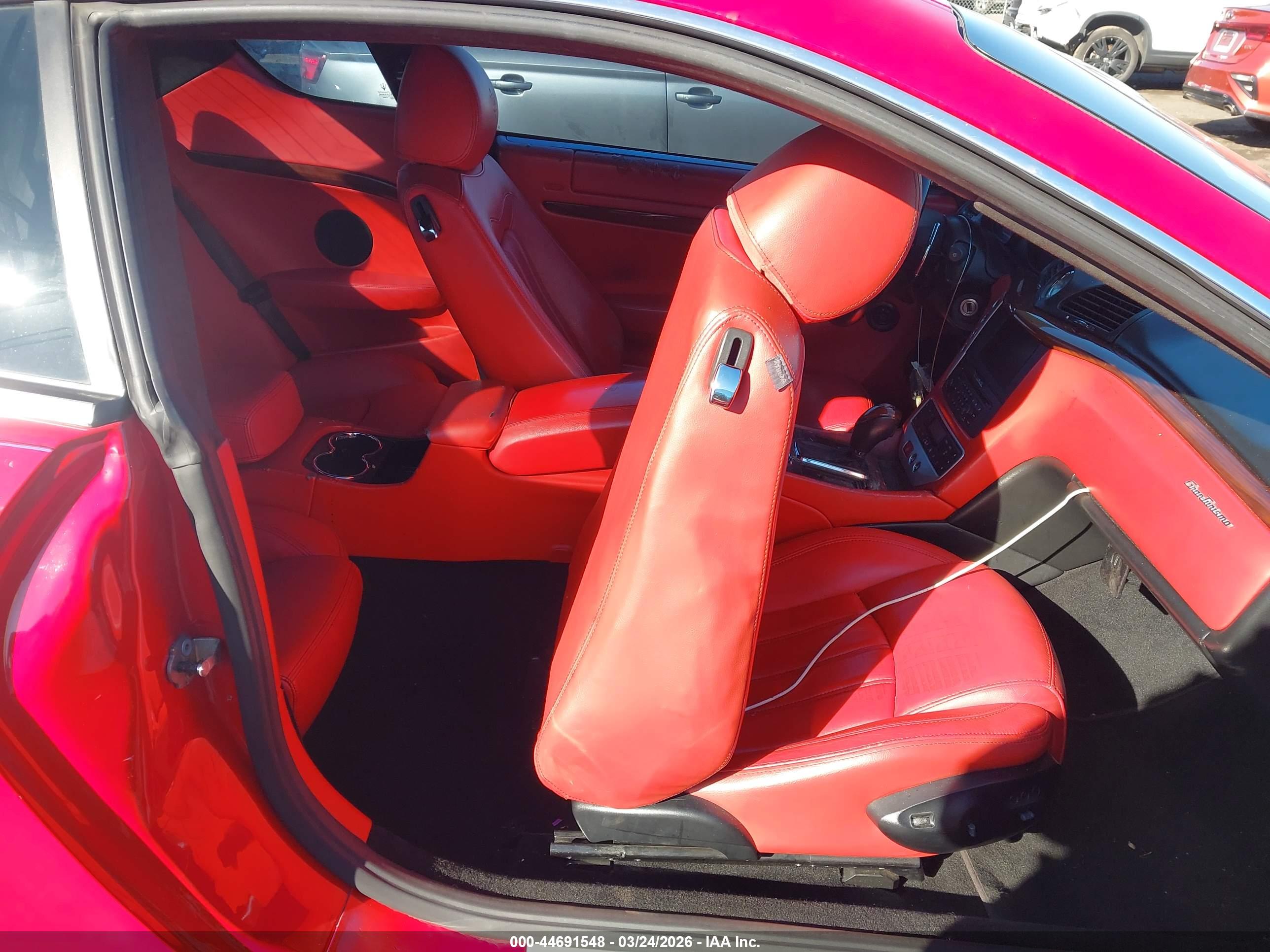 MASERATI GRANTURISMO image 8