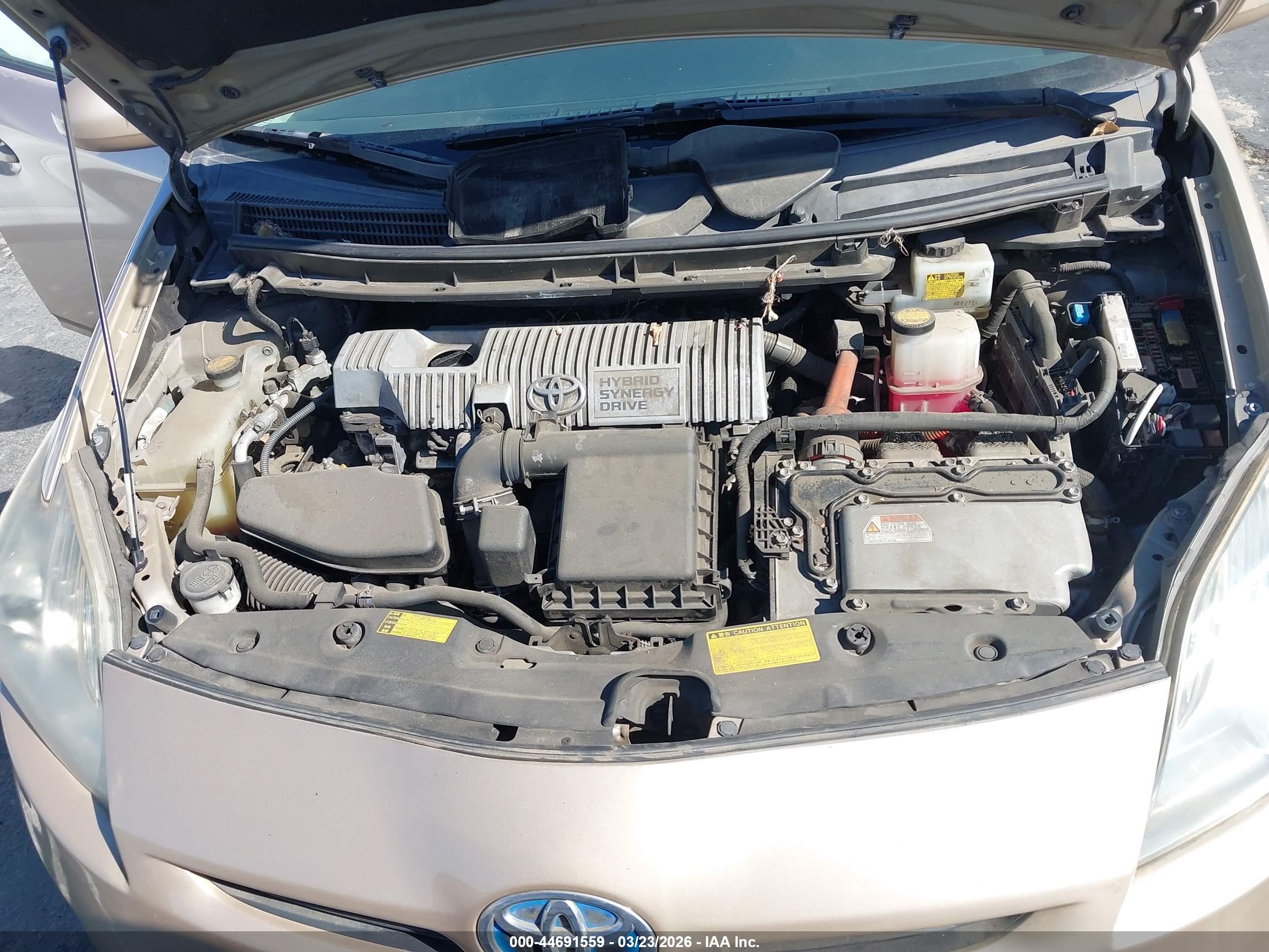TOYOTA PRIUS image 10