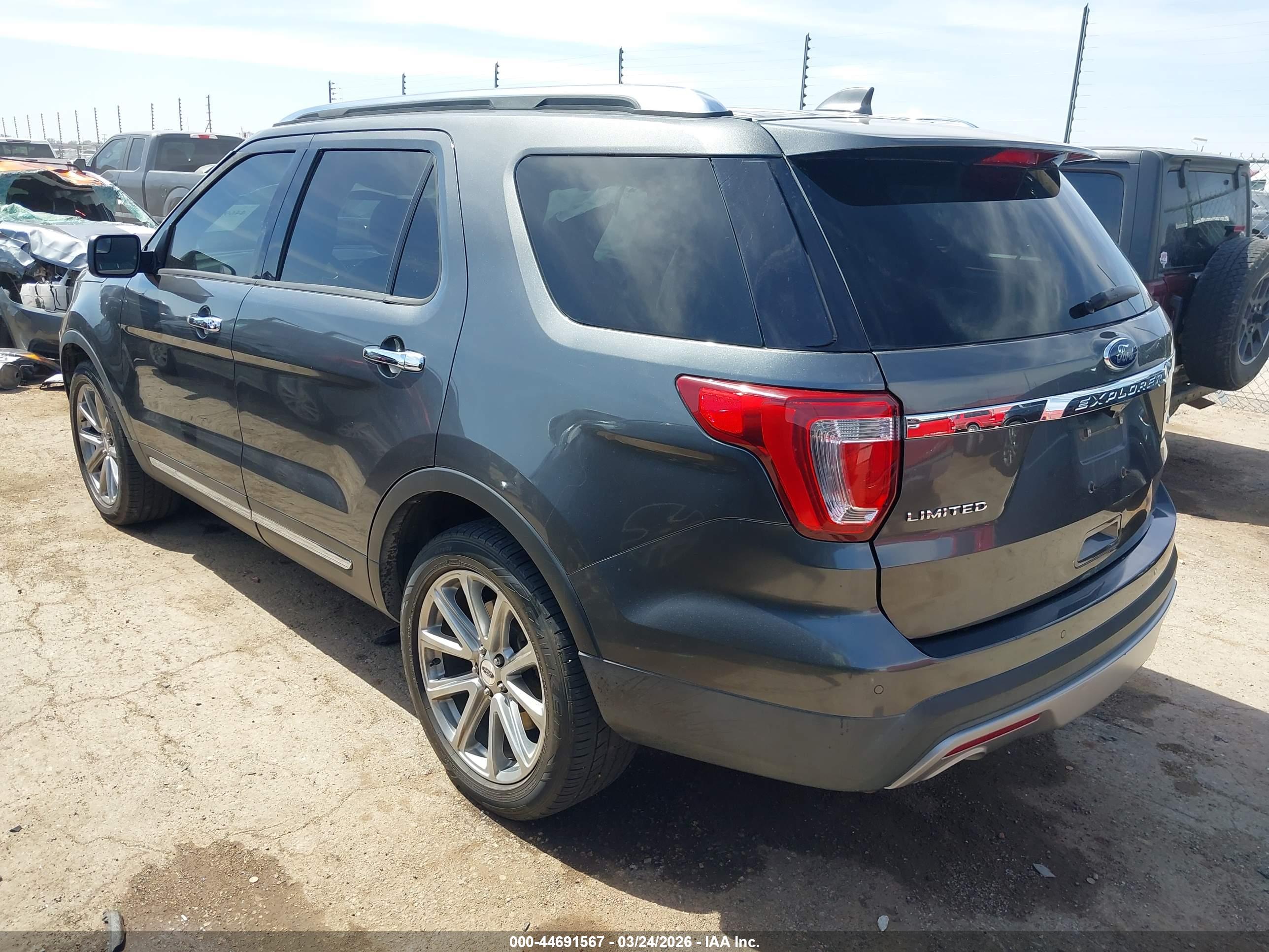 FORD EXPLORER image 3