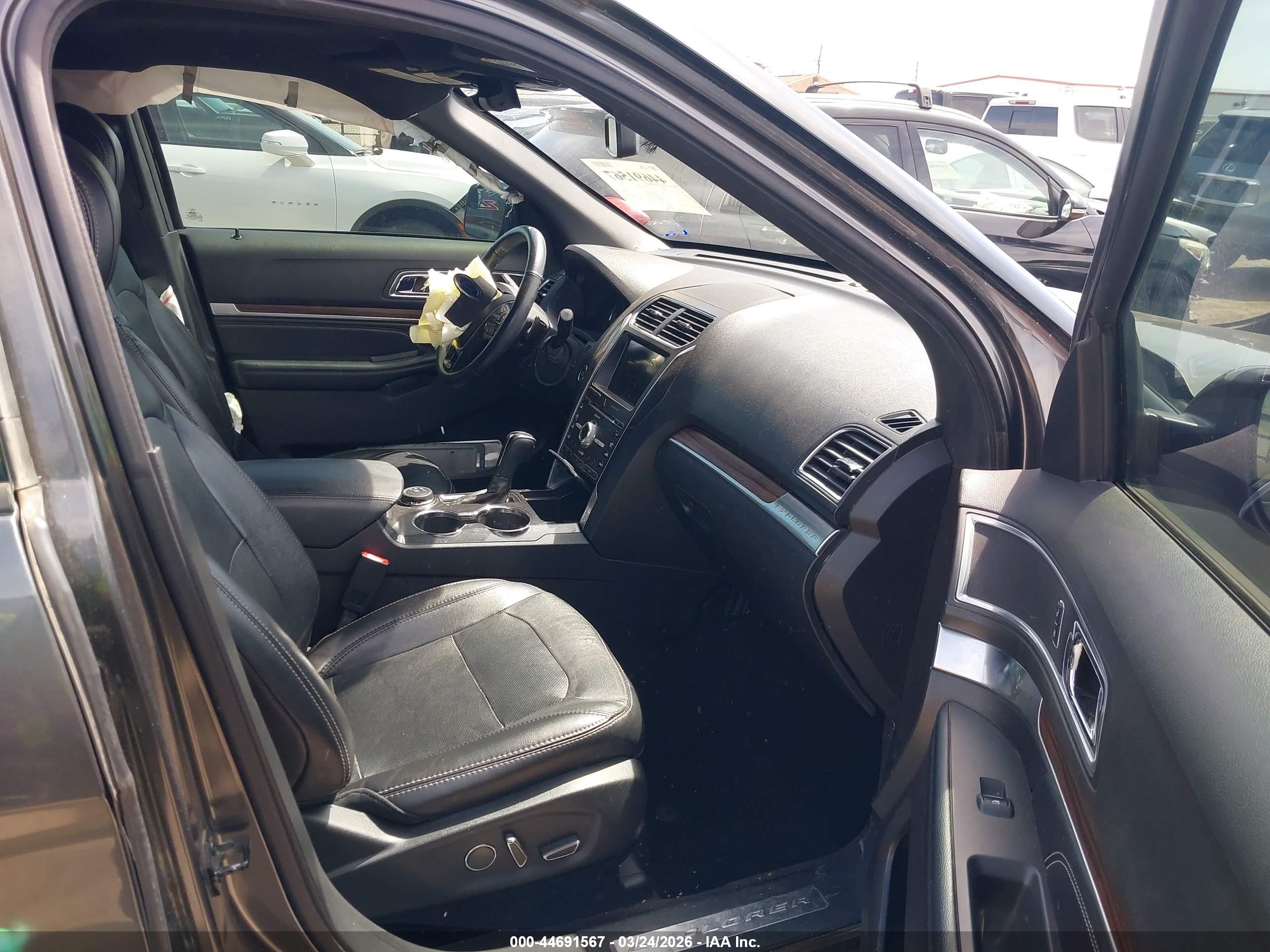 FORD EXPLORER image 5