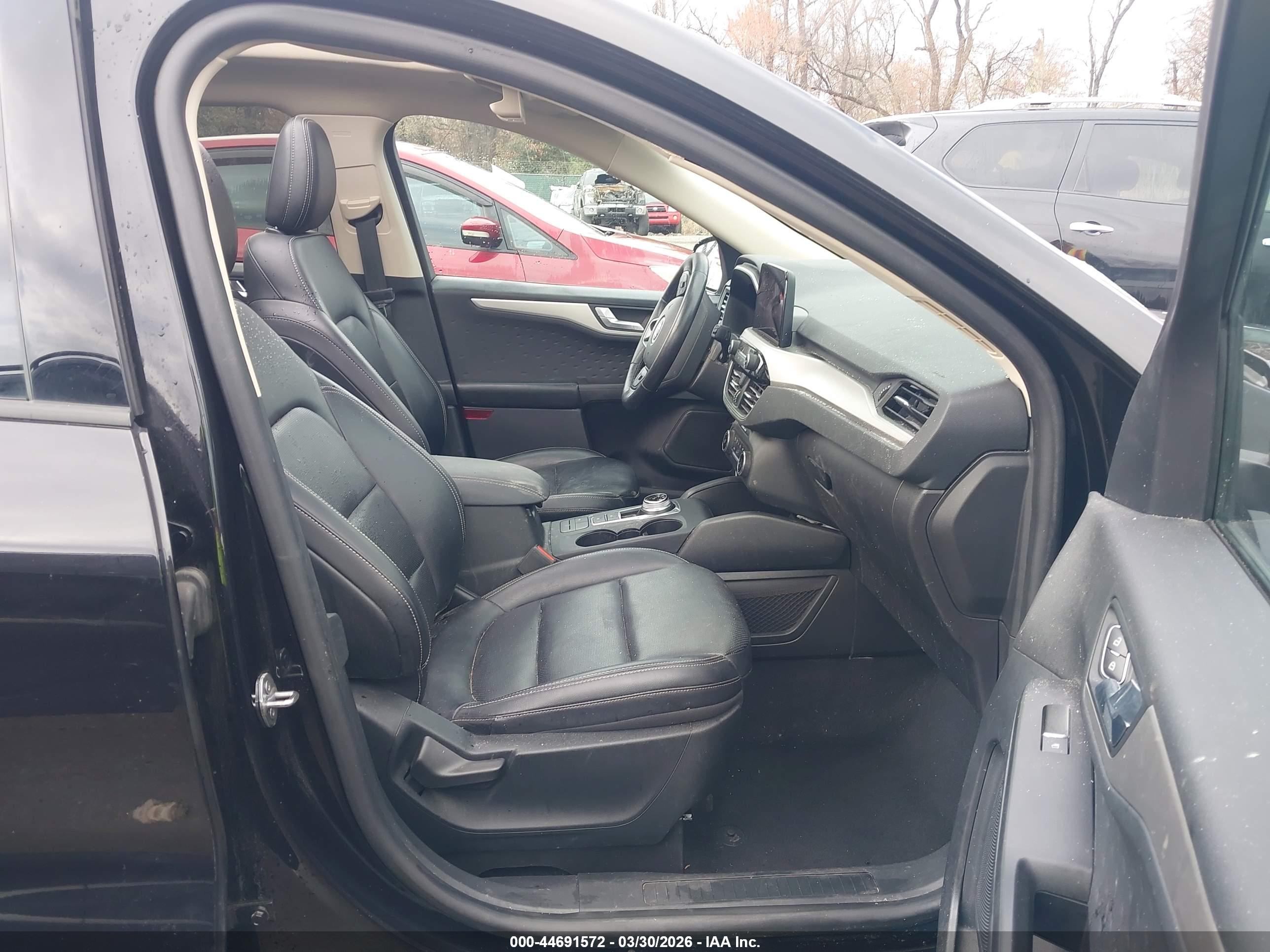 FORD ESCAPE image 5