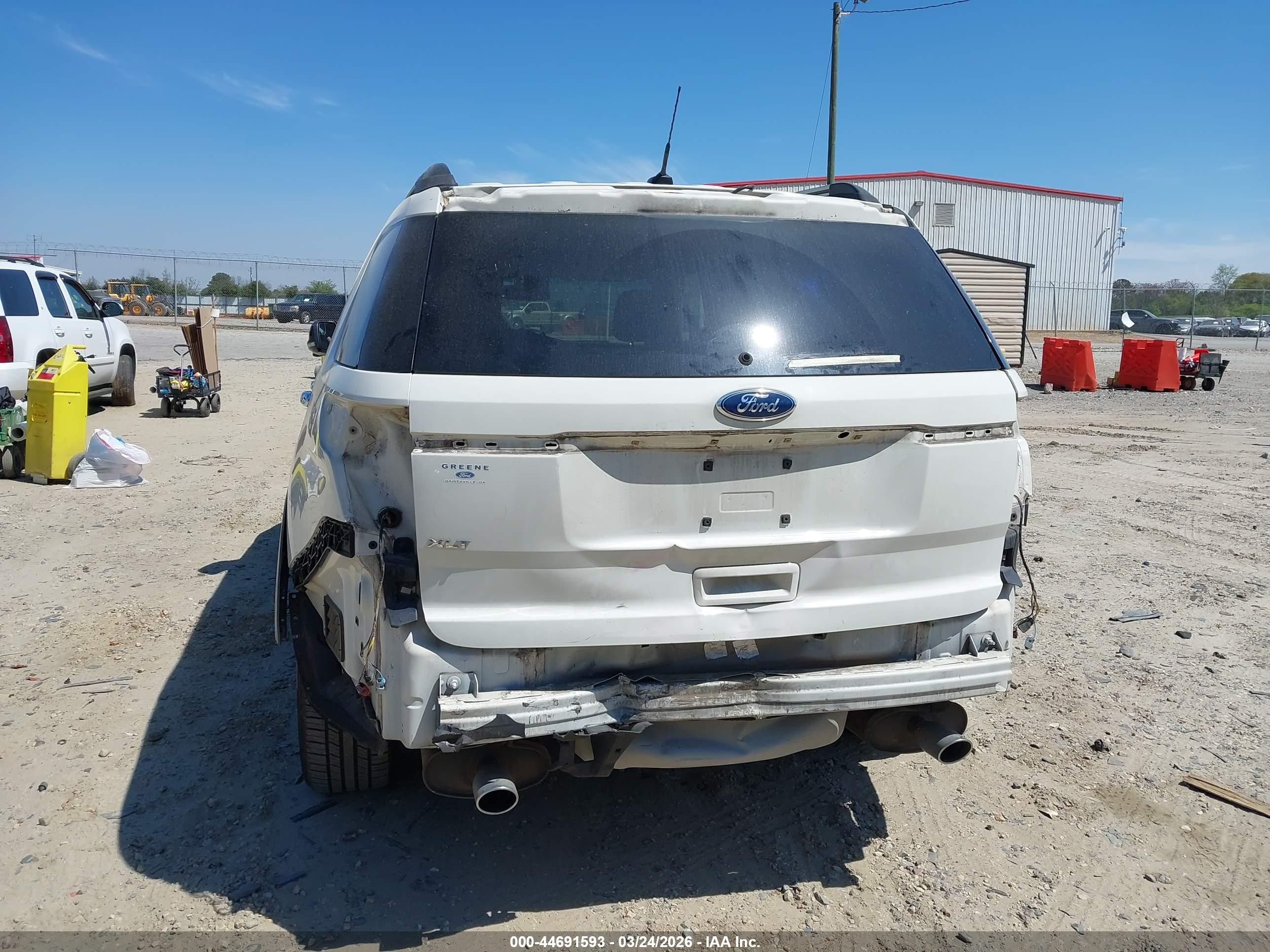 FORD EXPLORER image 6