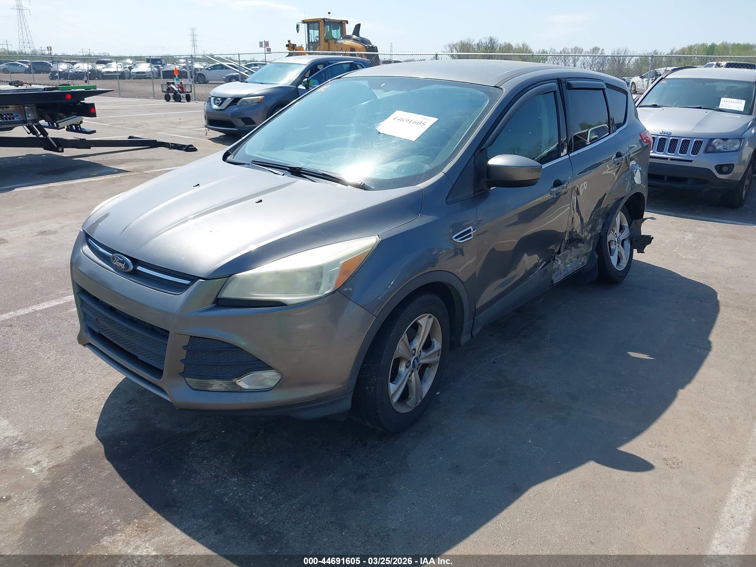 FORD ESCAPE image 2