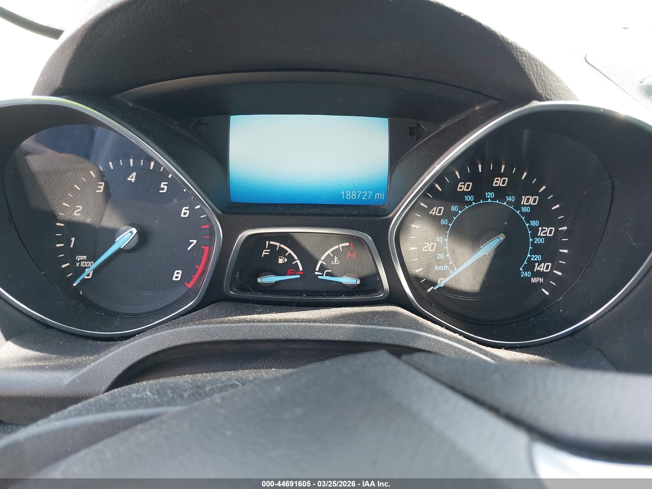 FORD ESCAPE image 7