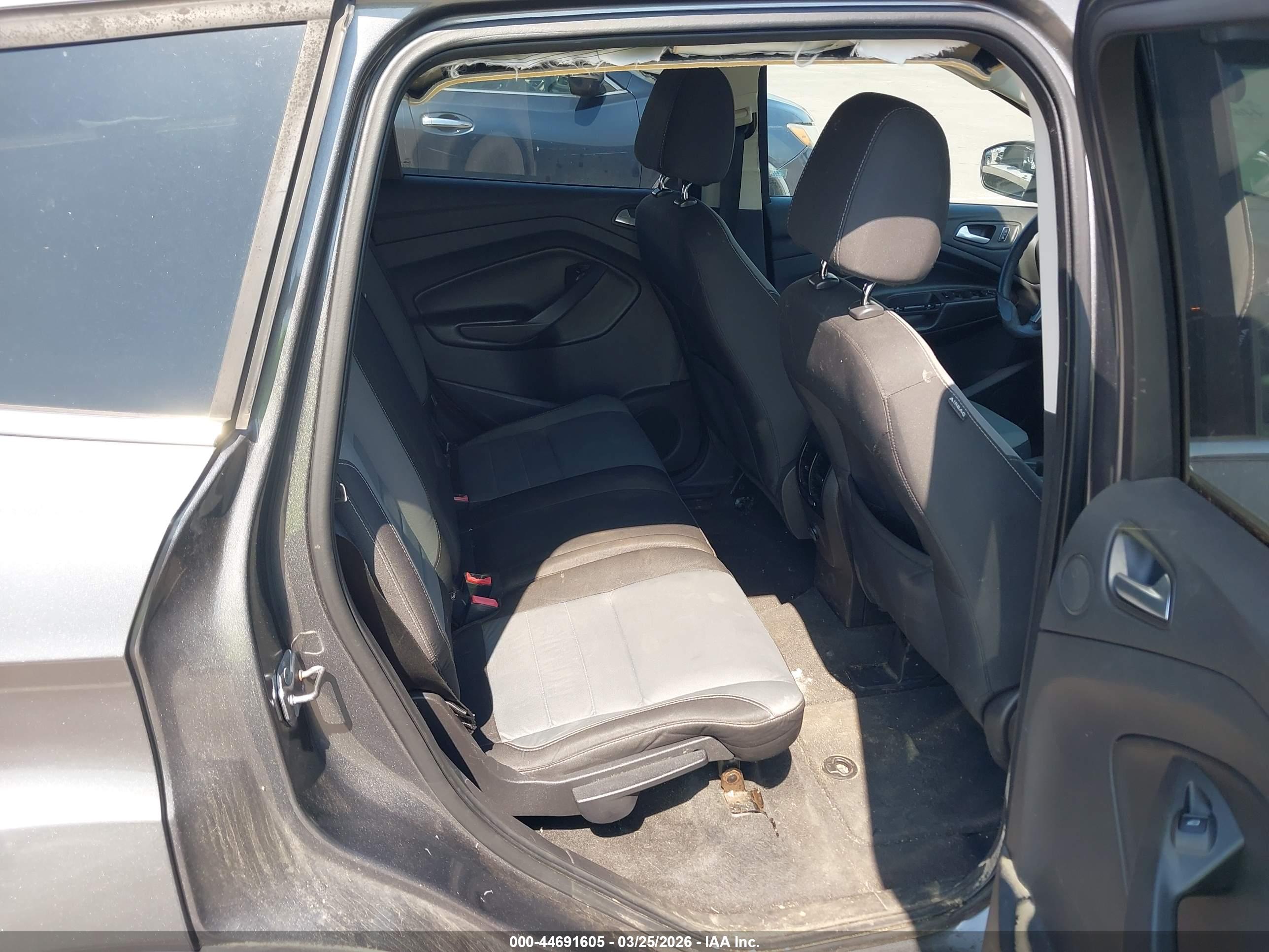 FORD ESCAPE image 8