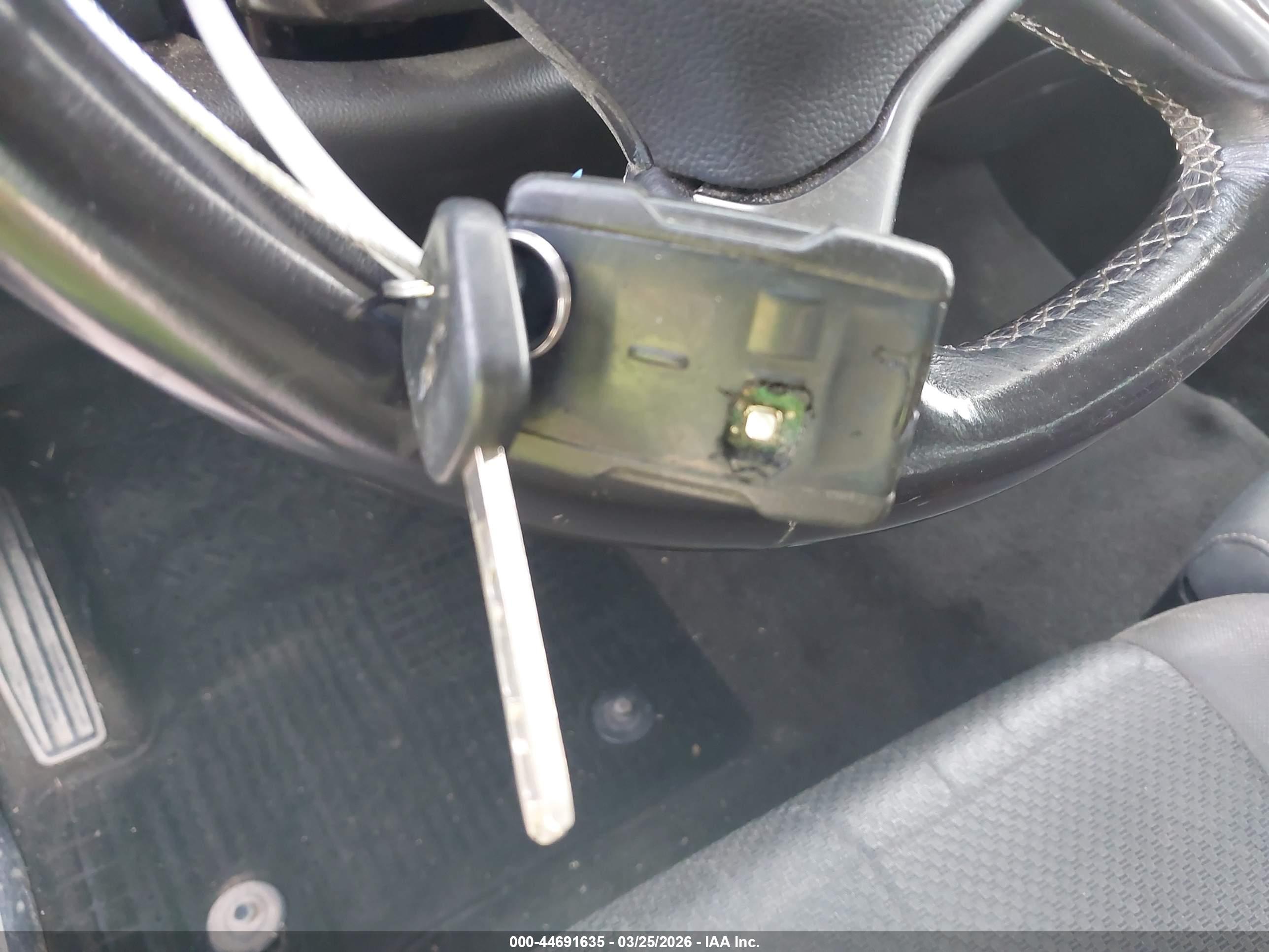 CHEVROLET SILVERADO image 11