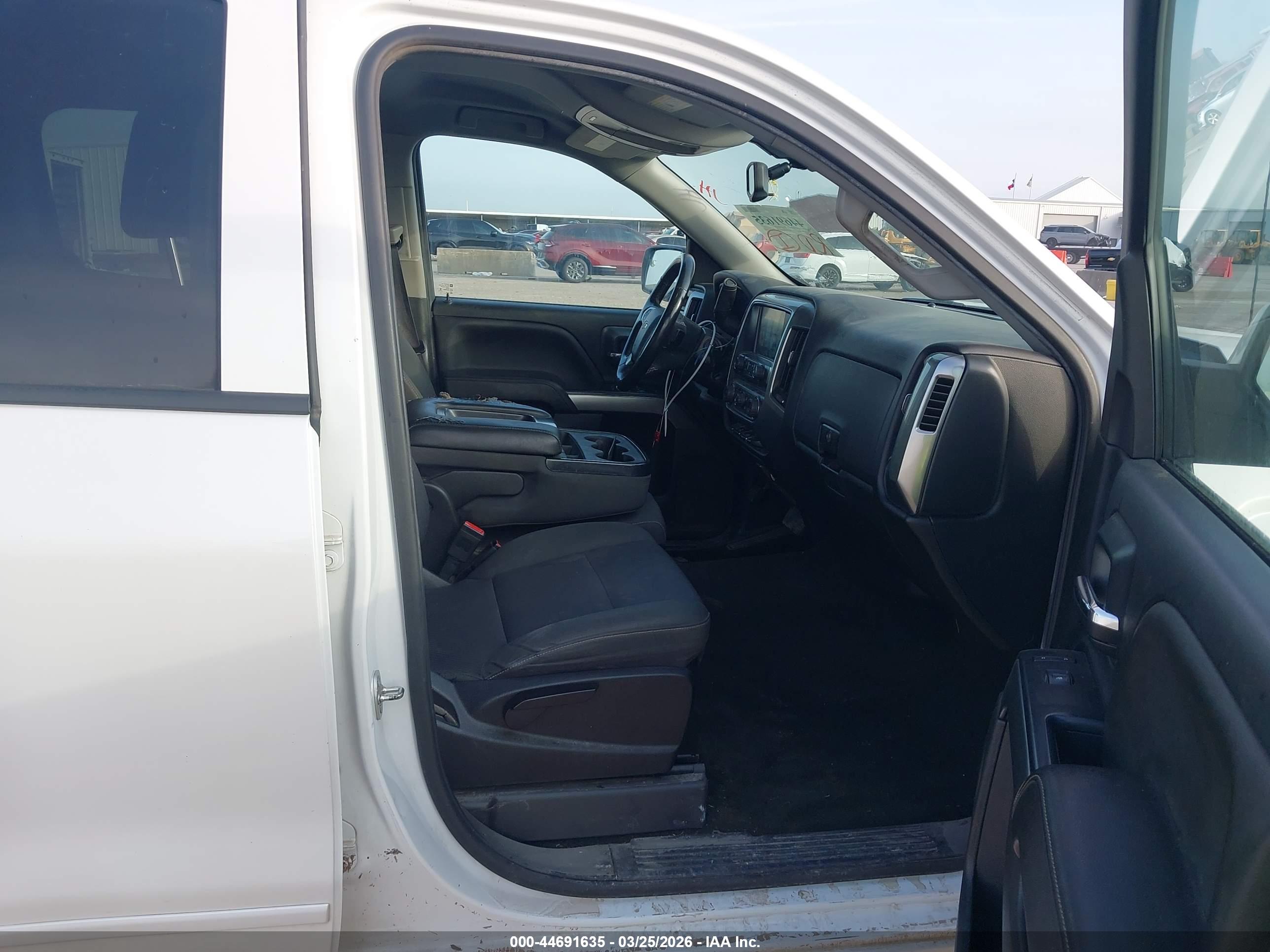 CHEVROLET SILVERADO image 5