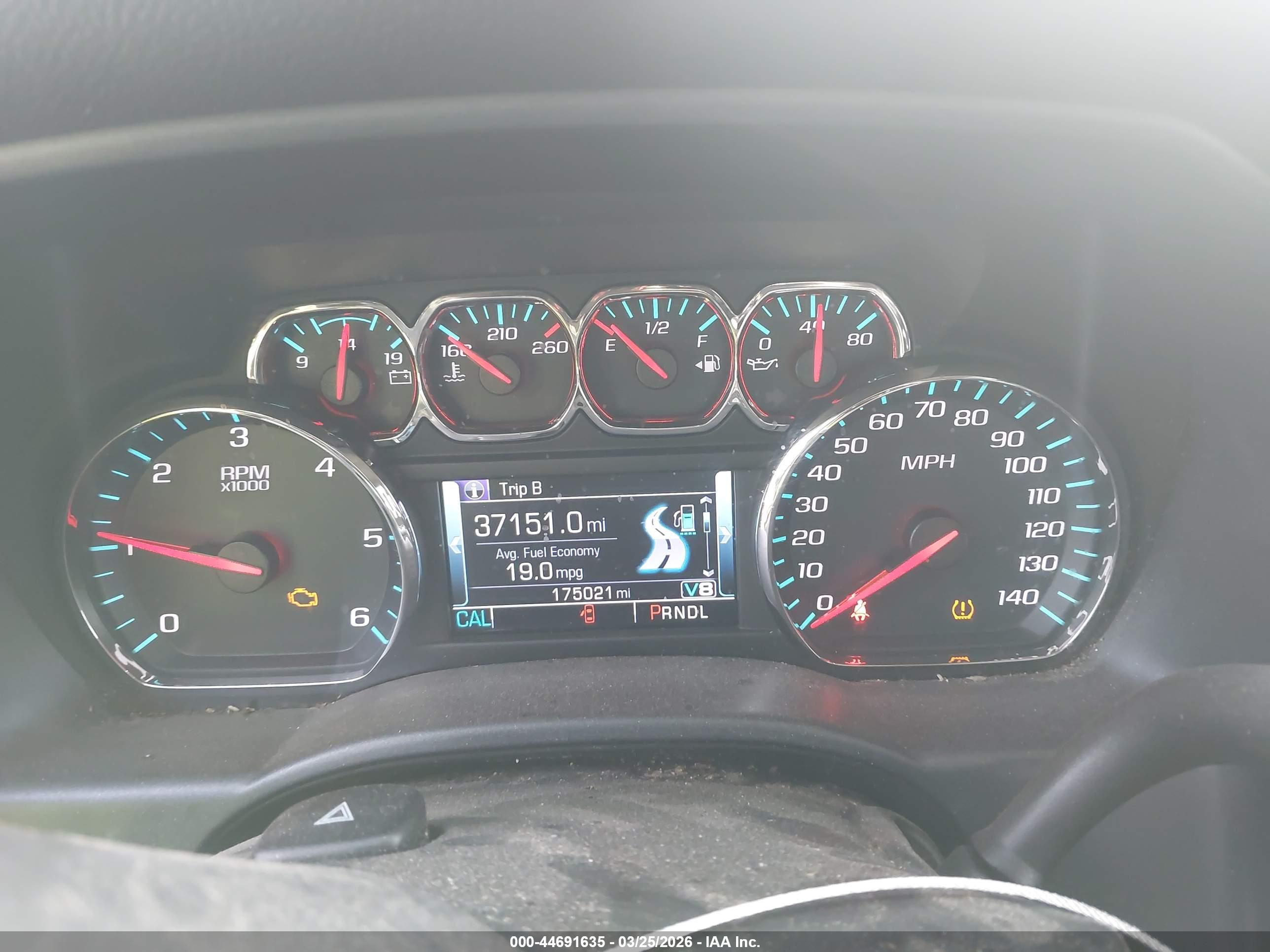 CHEVROLET SILVERADO image 7