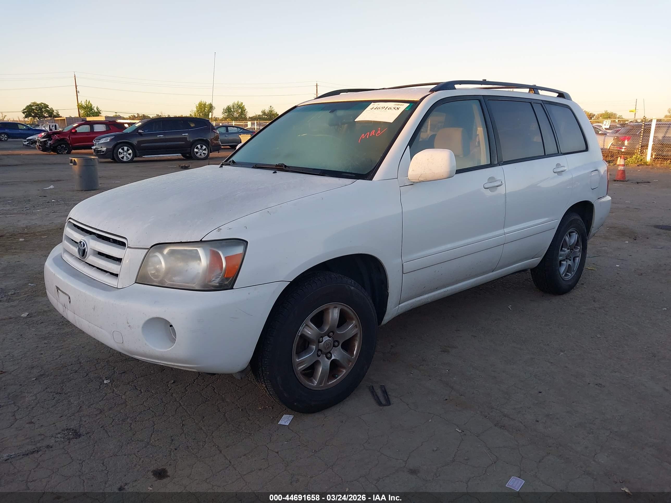 TOYOTA HIGHLANDER image 2
