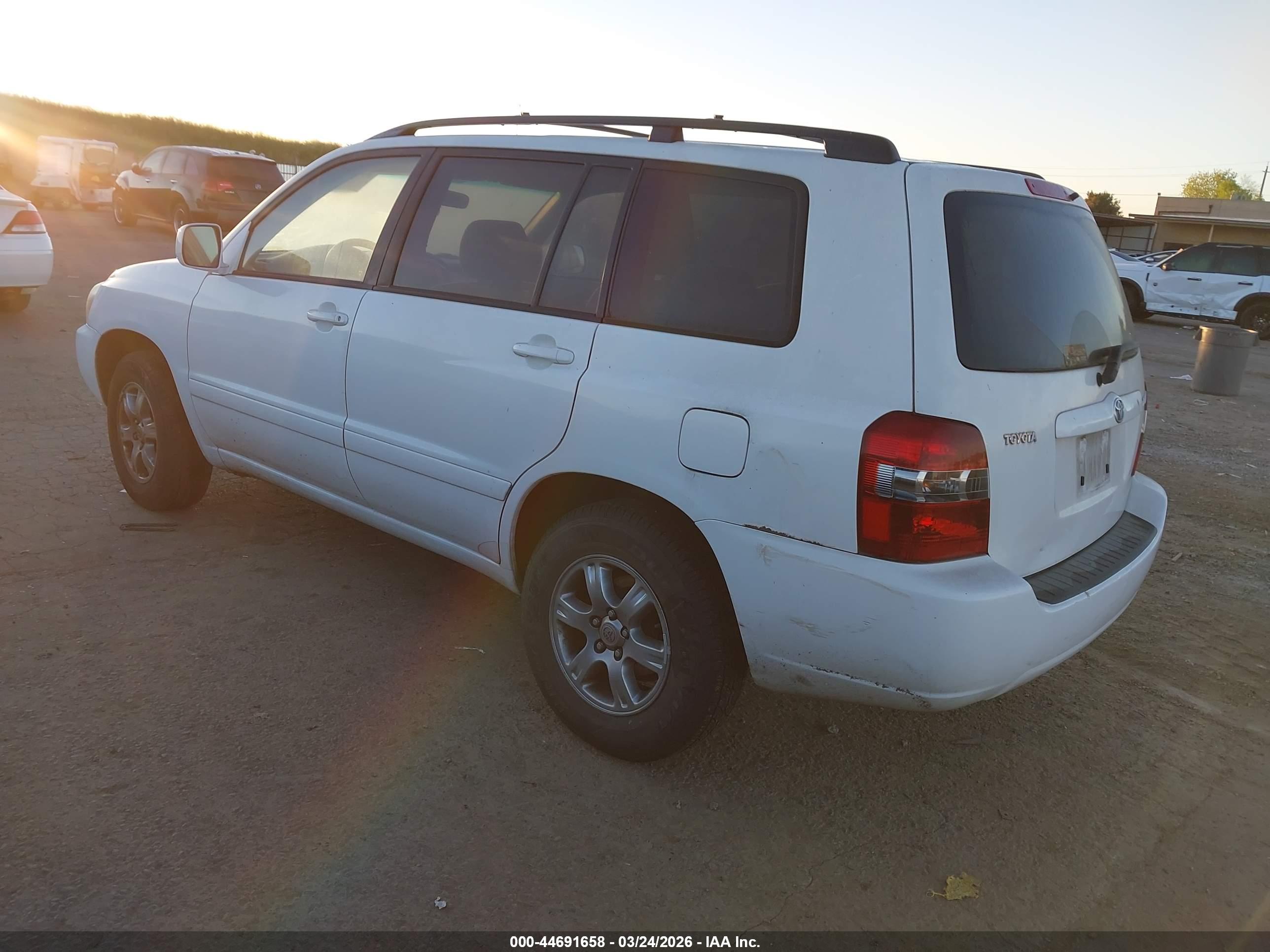 TOYOTA HIGHLANDER image 3