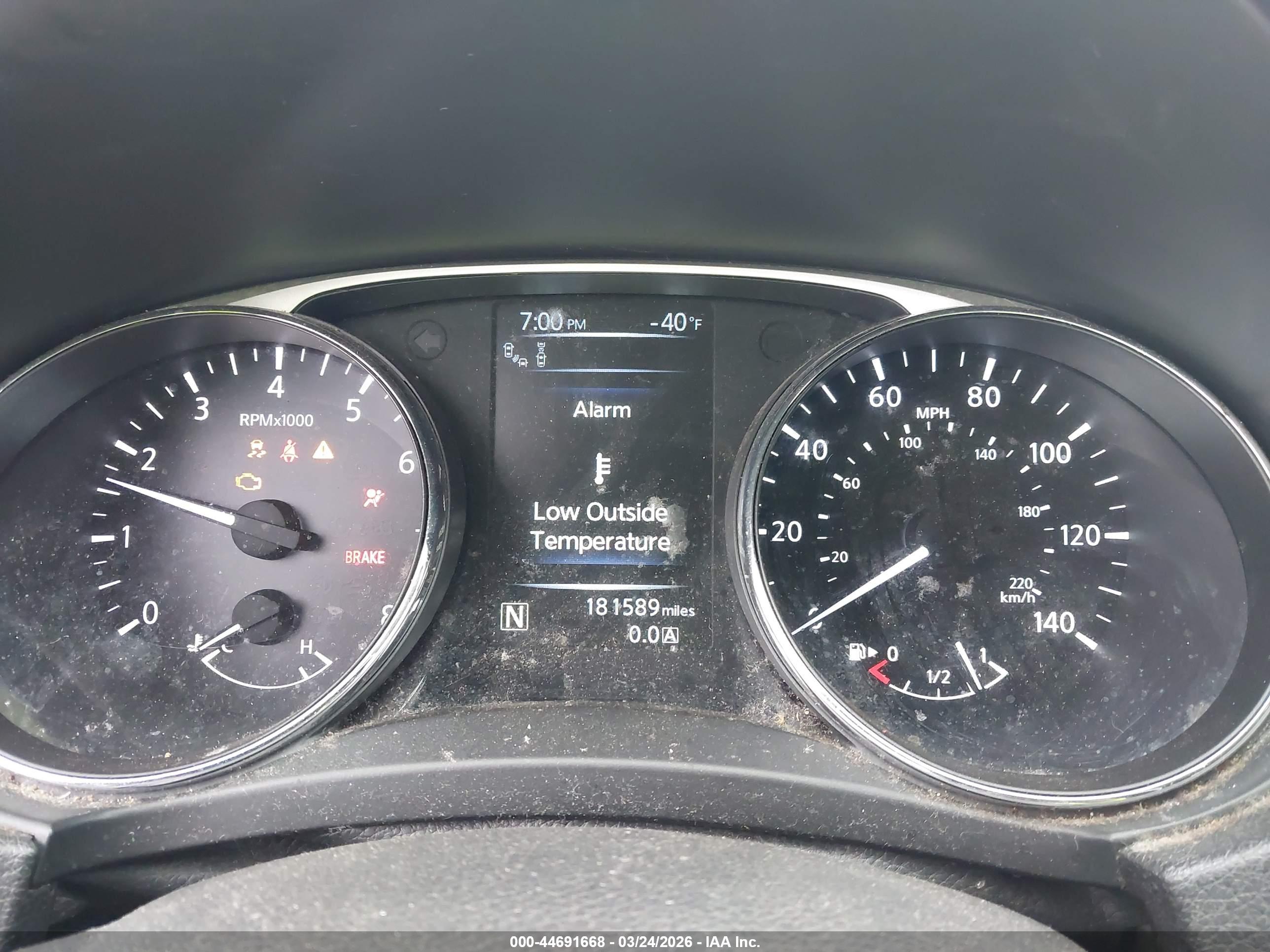NISSAN ROGUE image 7