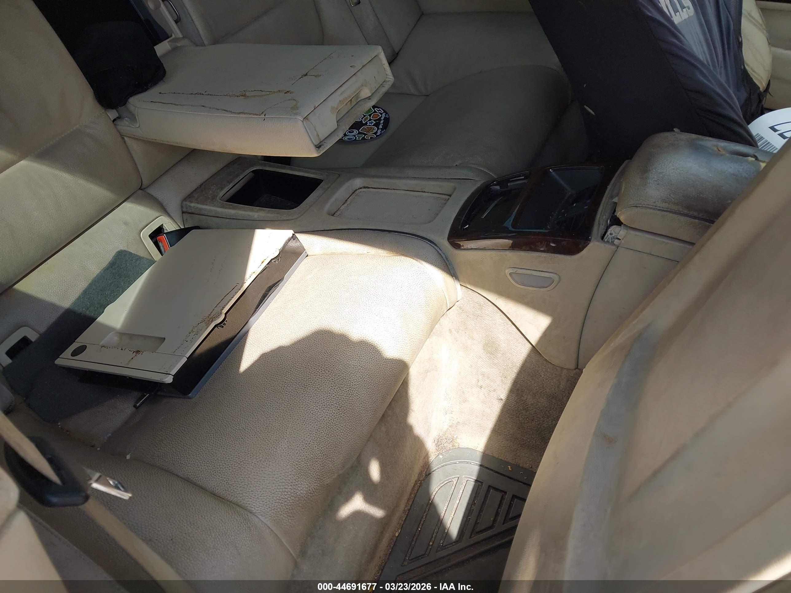 BMW 328I image 8