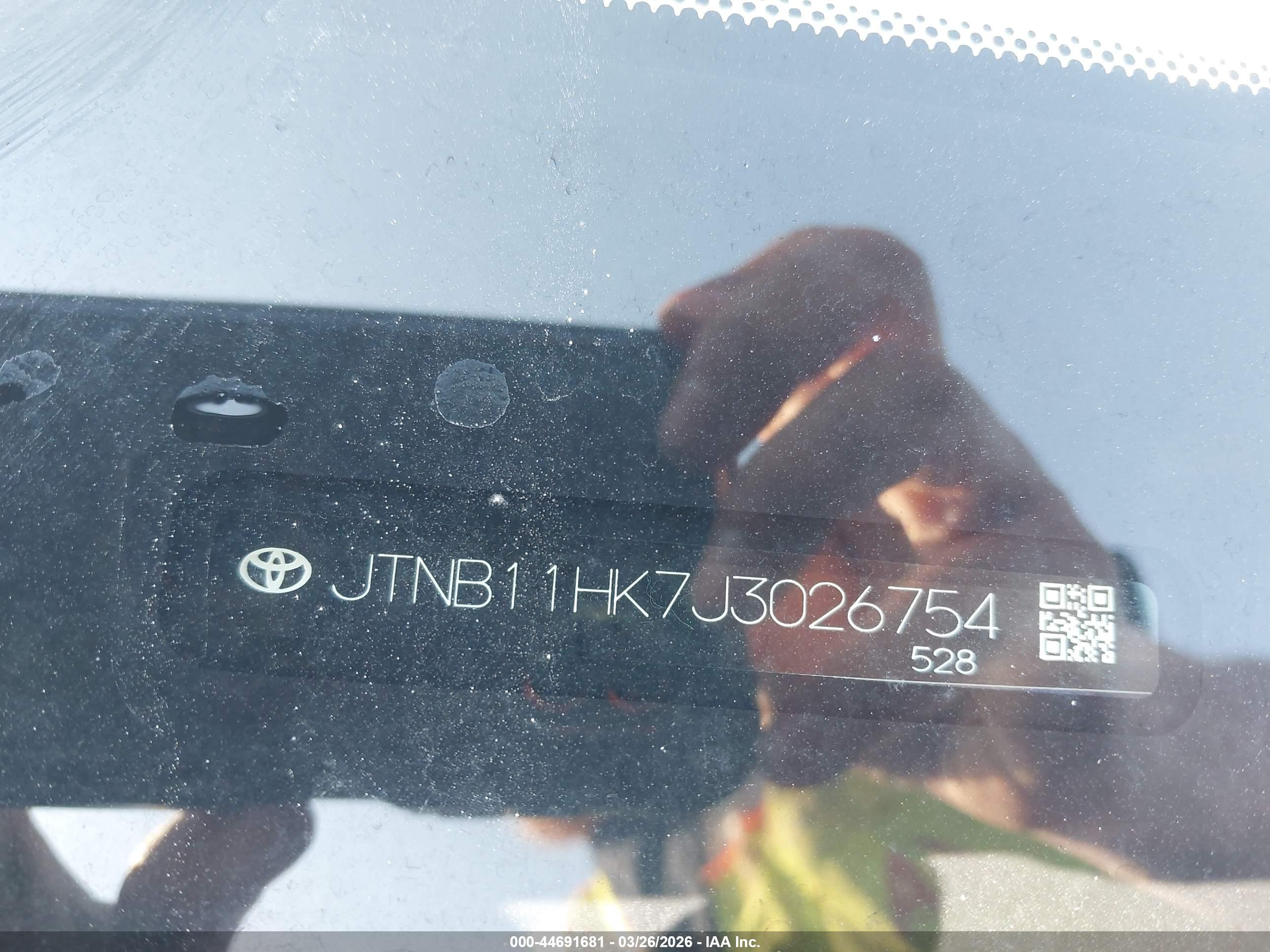 TOYOTA CAMRY image 9