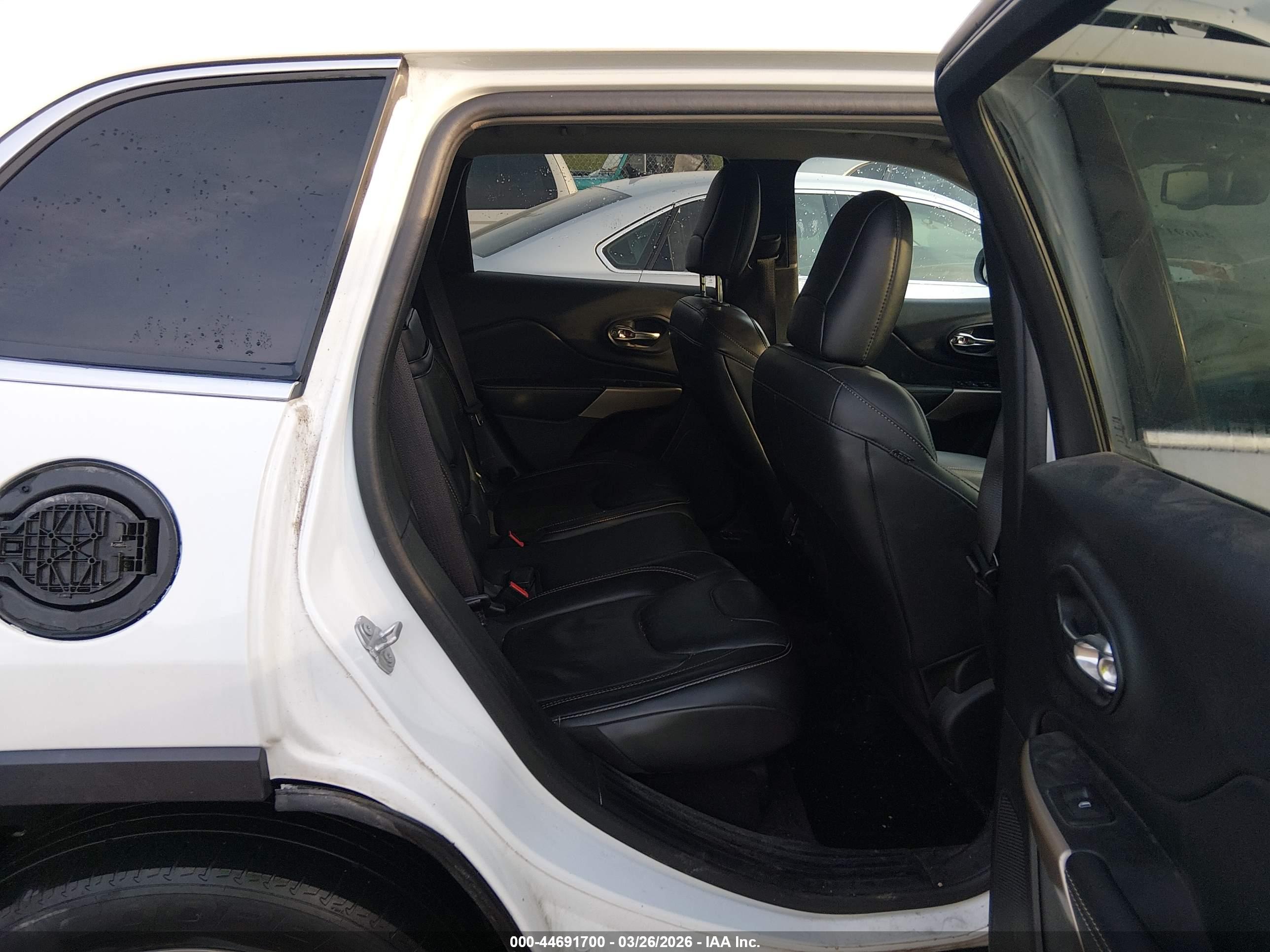 JEEP CHEROKEE image 8