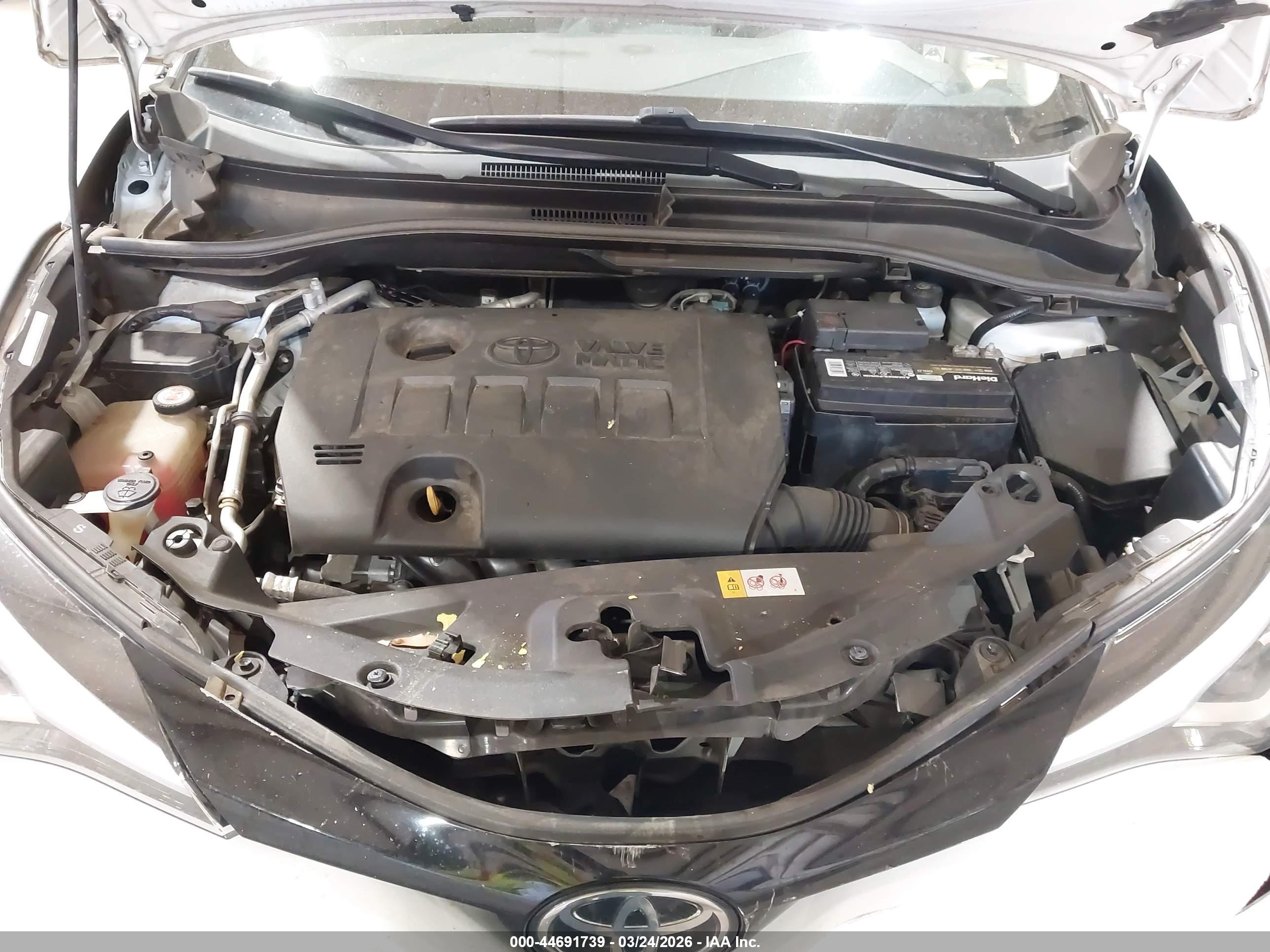 TOYOTA C-HR image 10