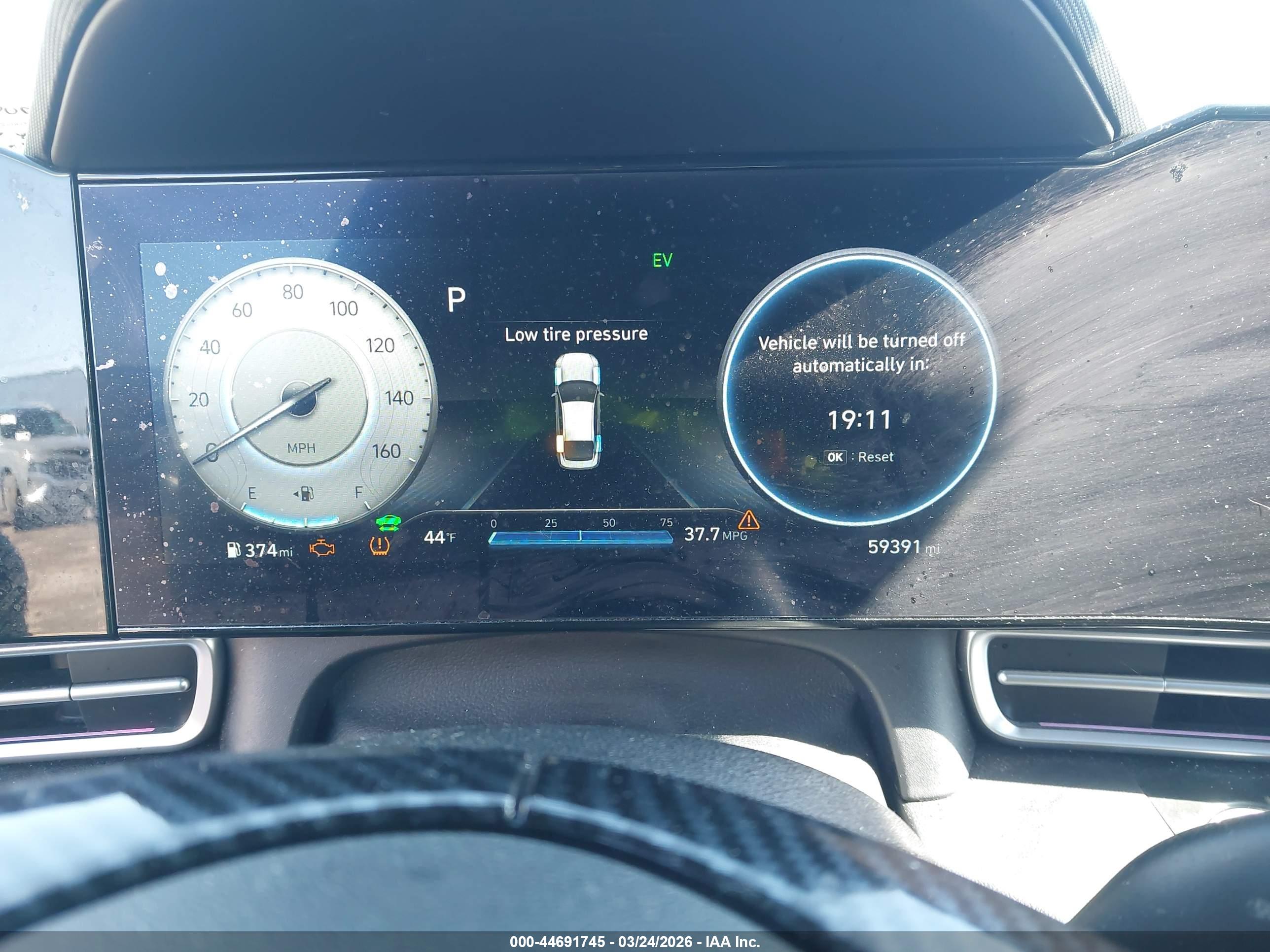 HYUNDAI ELANTRA image 7