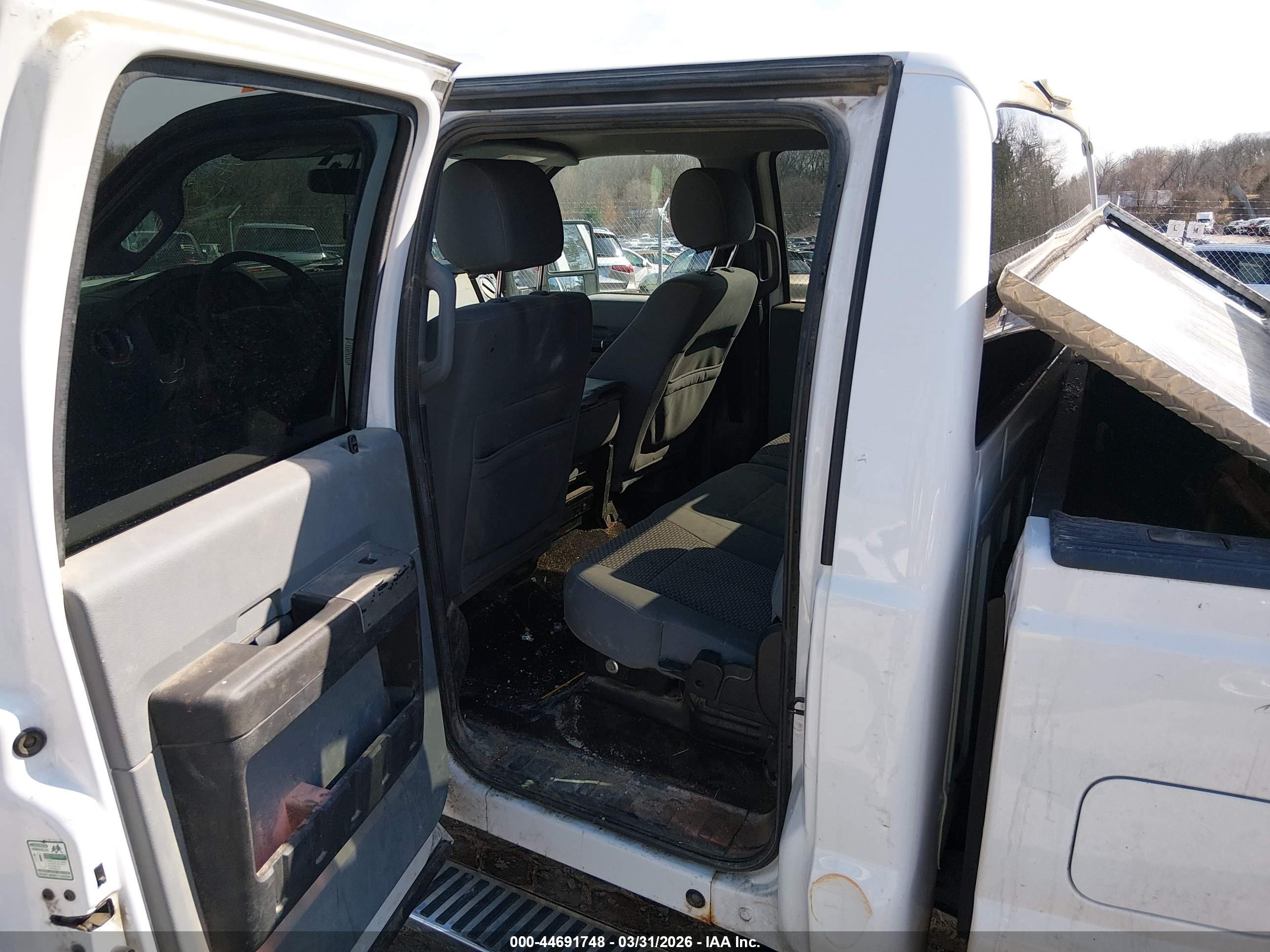 FORD F-350 image 8