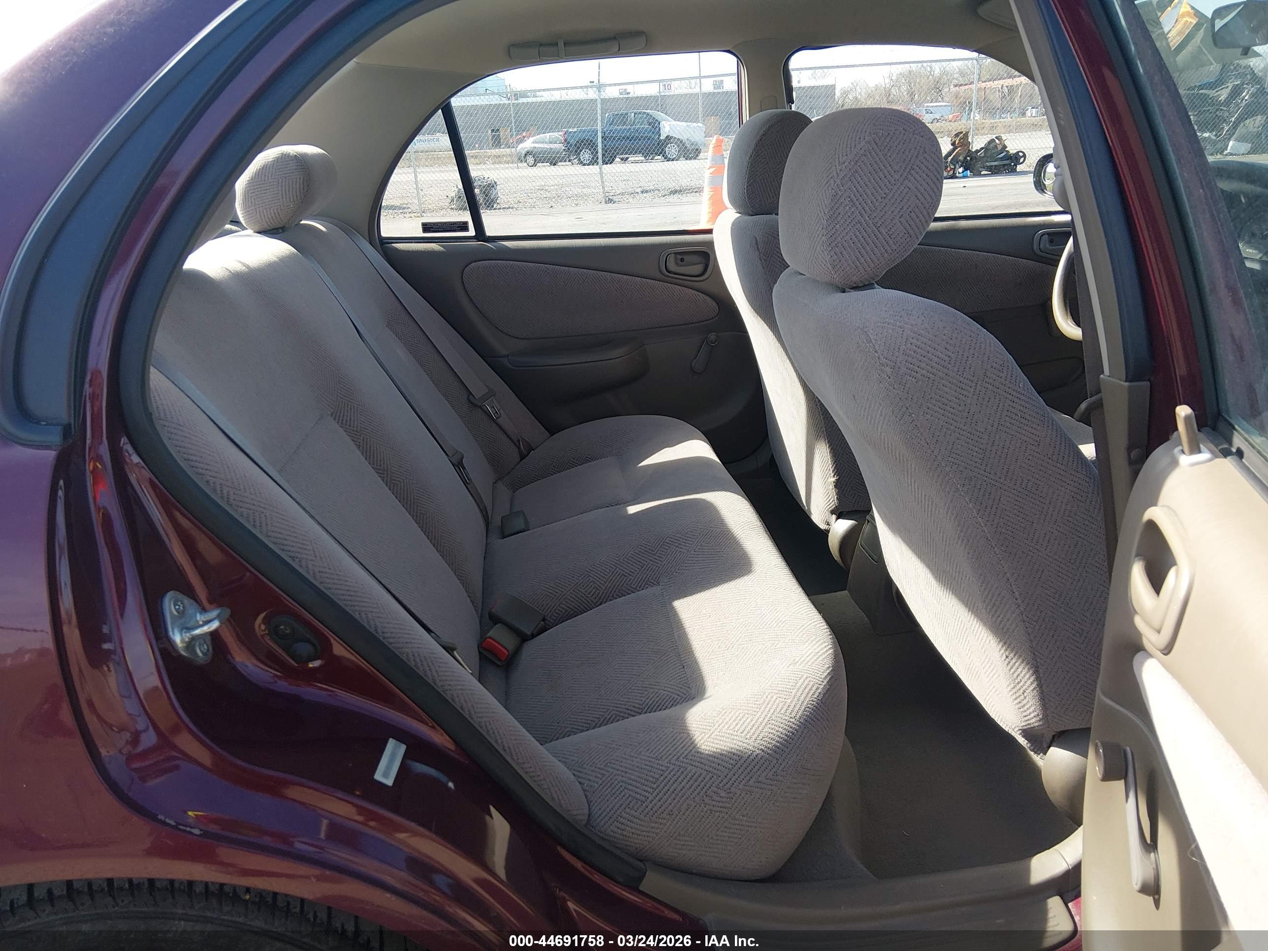 CHEVROLET PRIZM image 8