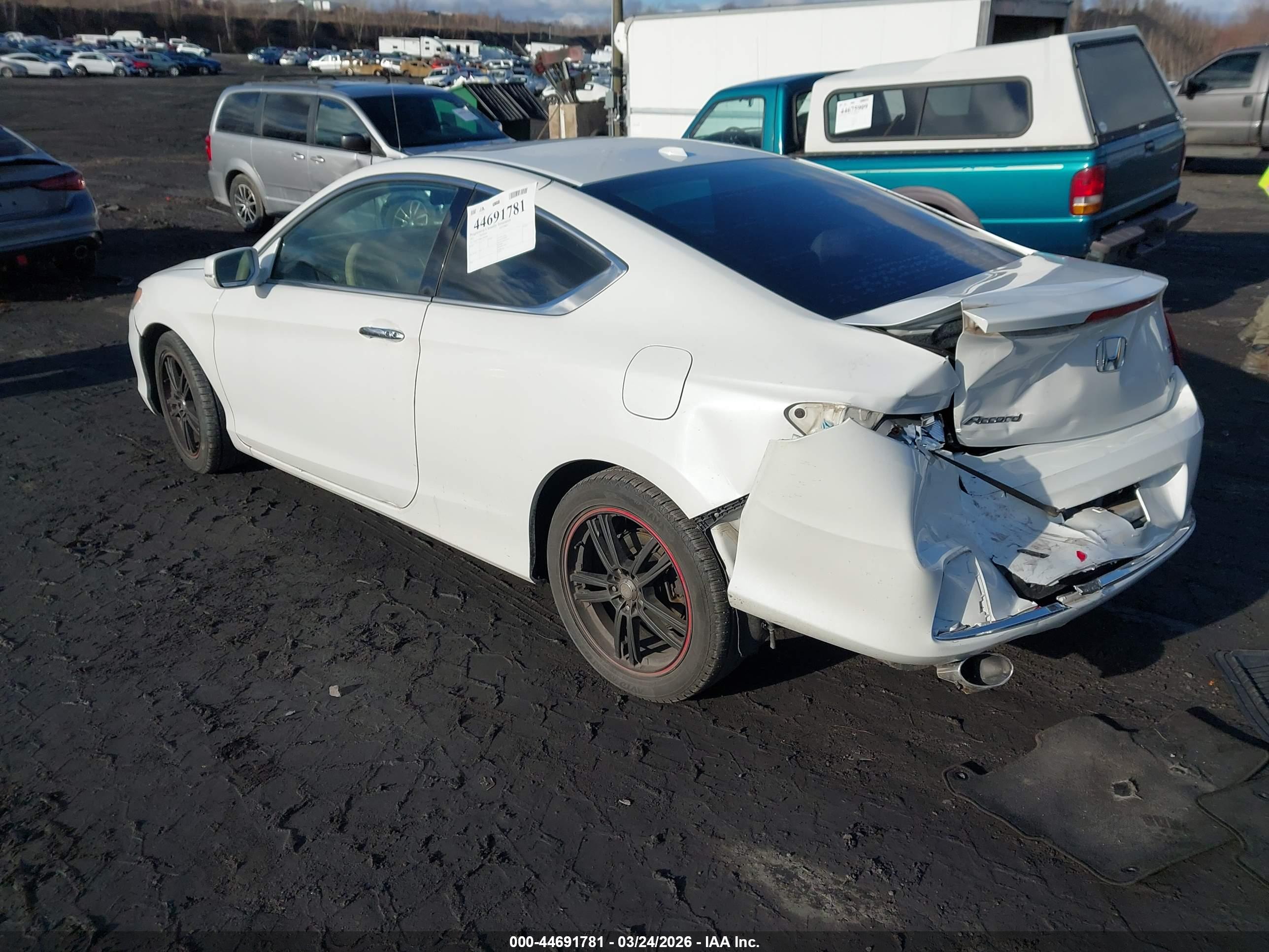 HONDA ACCORD image 3