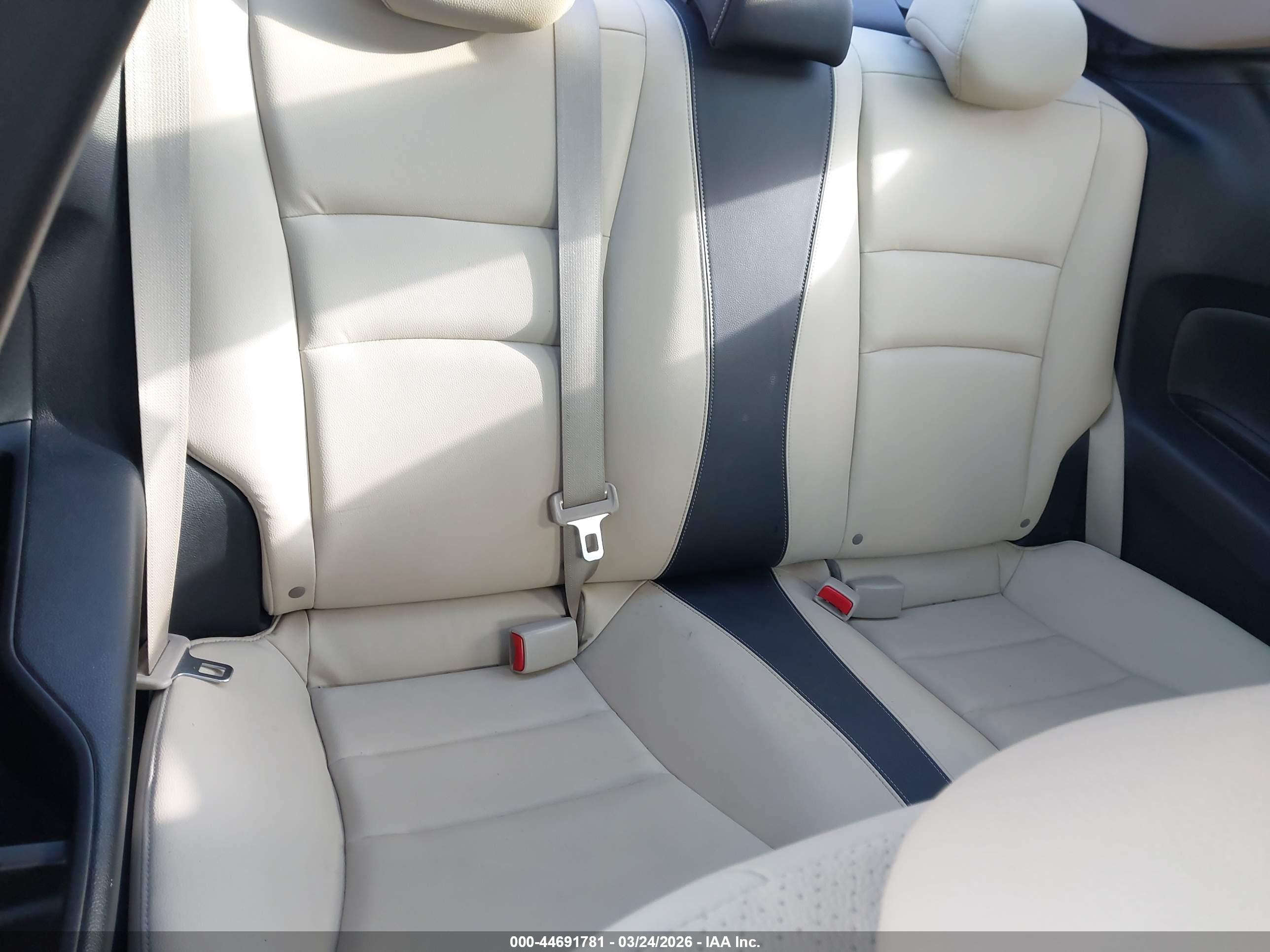 HONDA ACCORD image 8