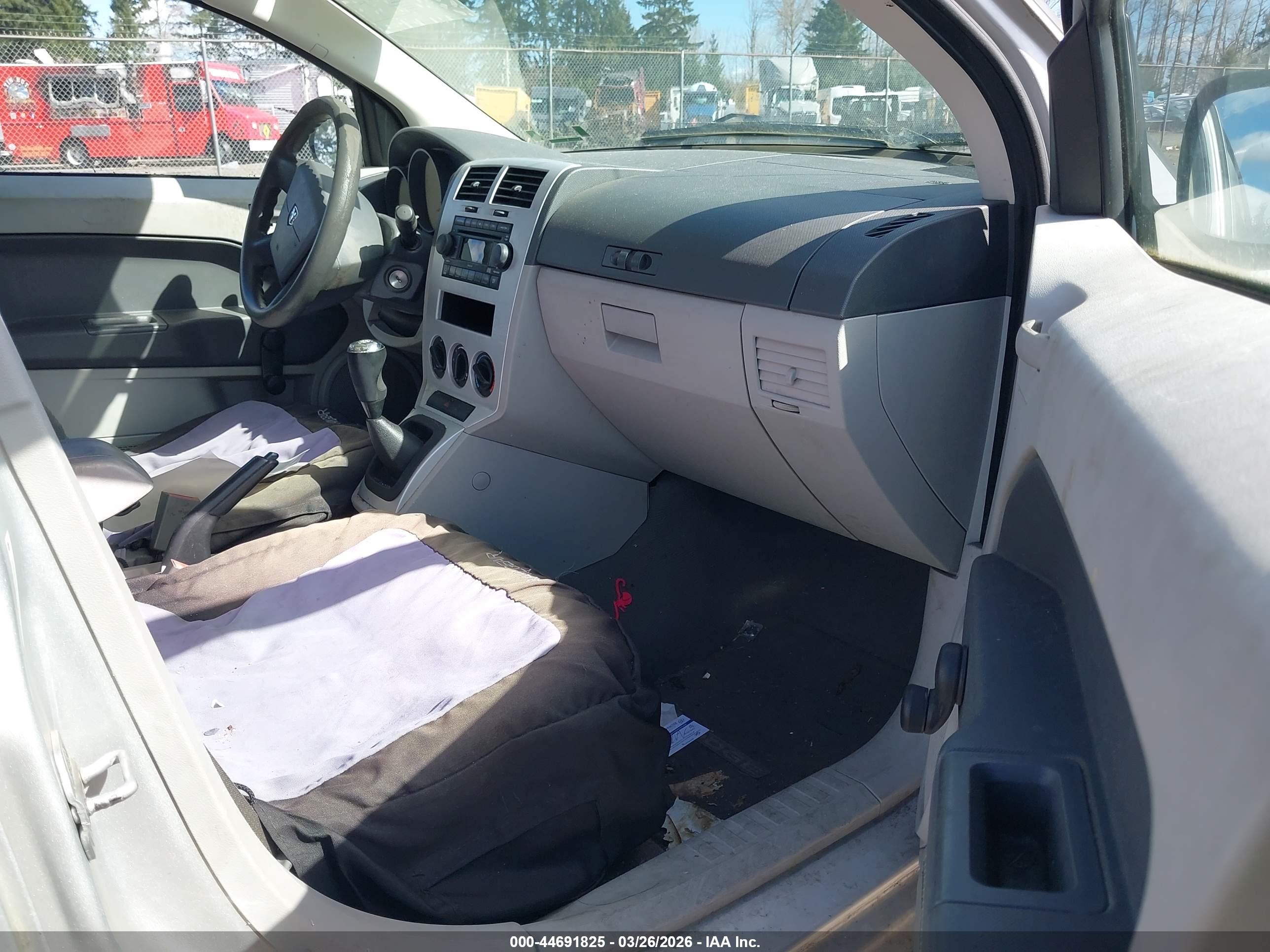 DODGE CALIBER image 5