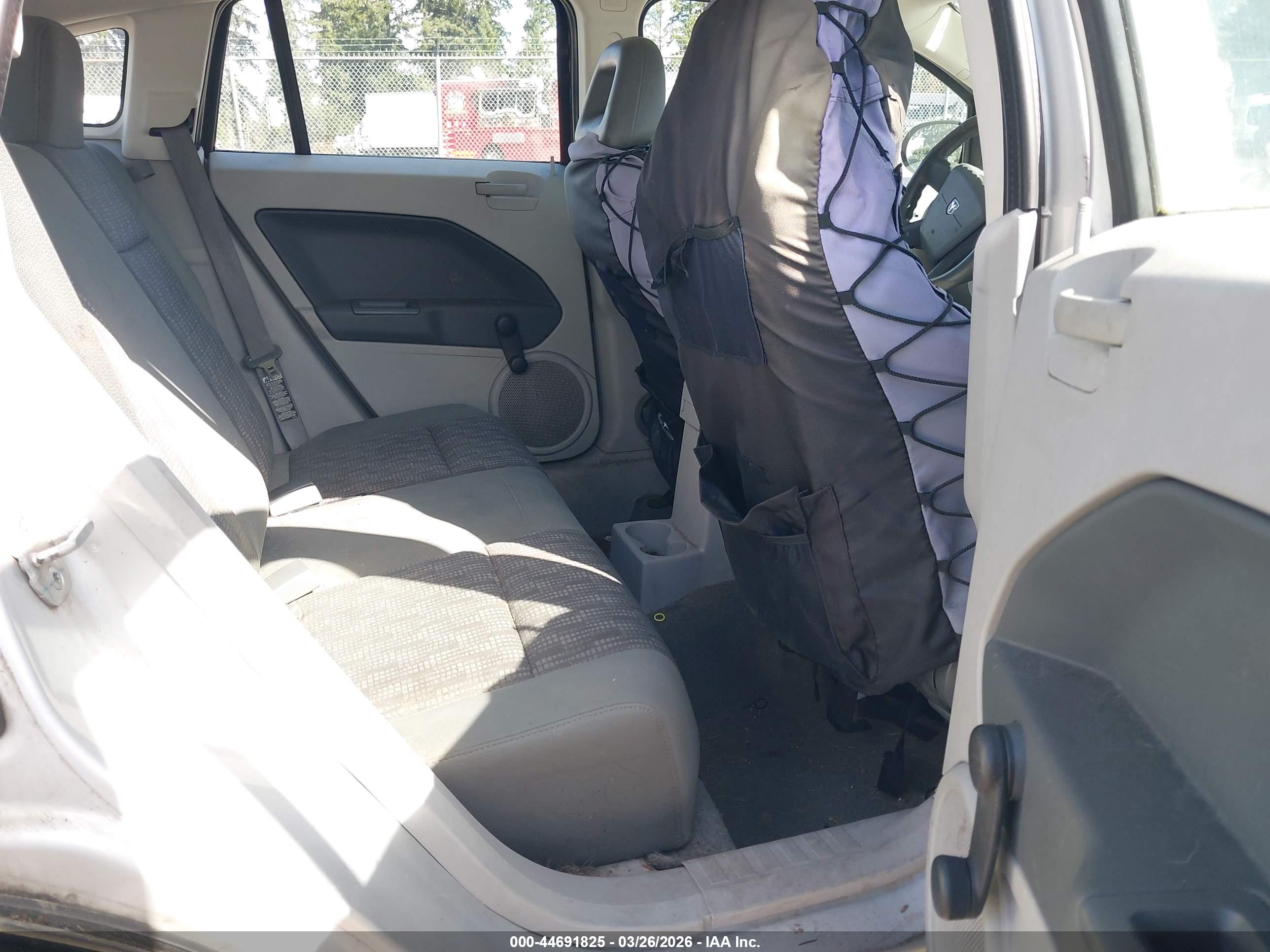 DODGE CALIBER image 8