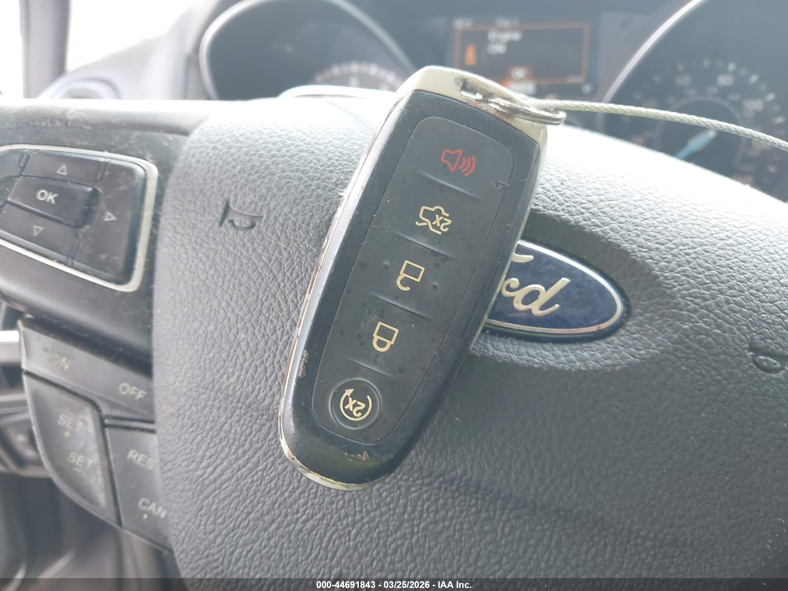FORD FOCUS image 11