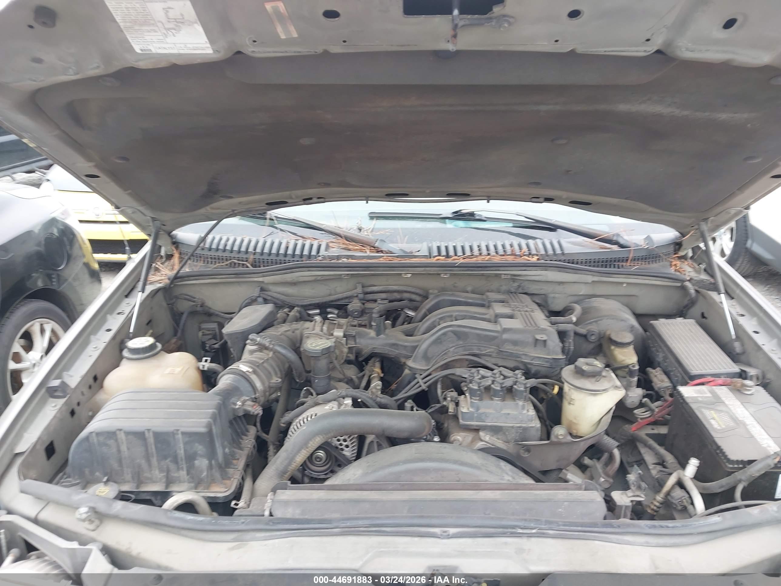 FORD EXPLORER image 10