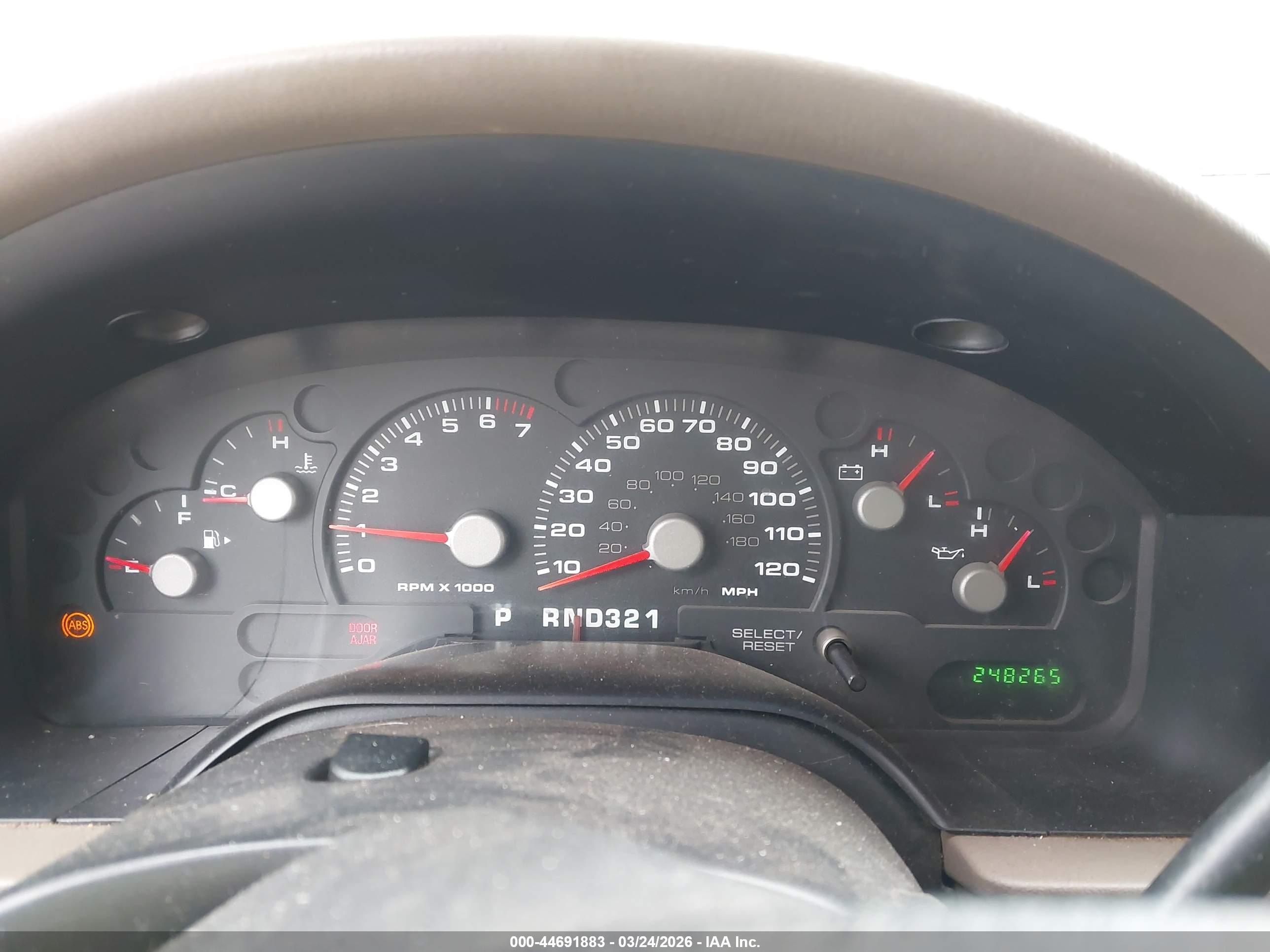 FORD EXPLORER image 7