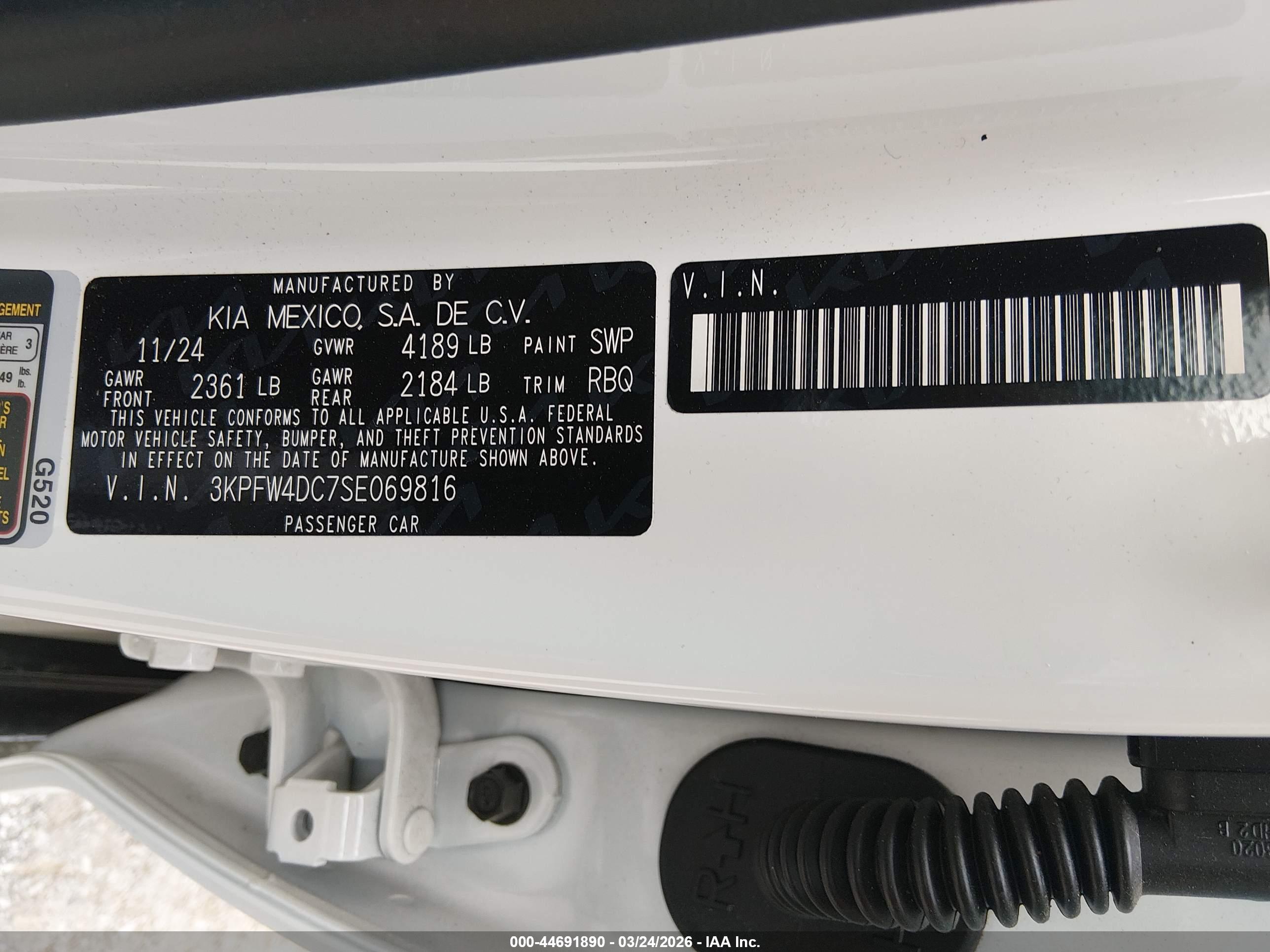 KIA K4 image 9