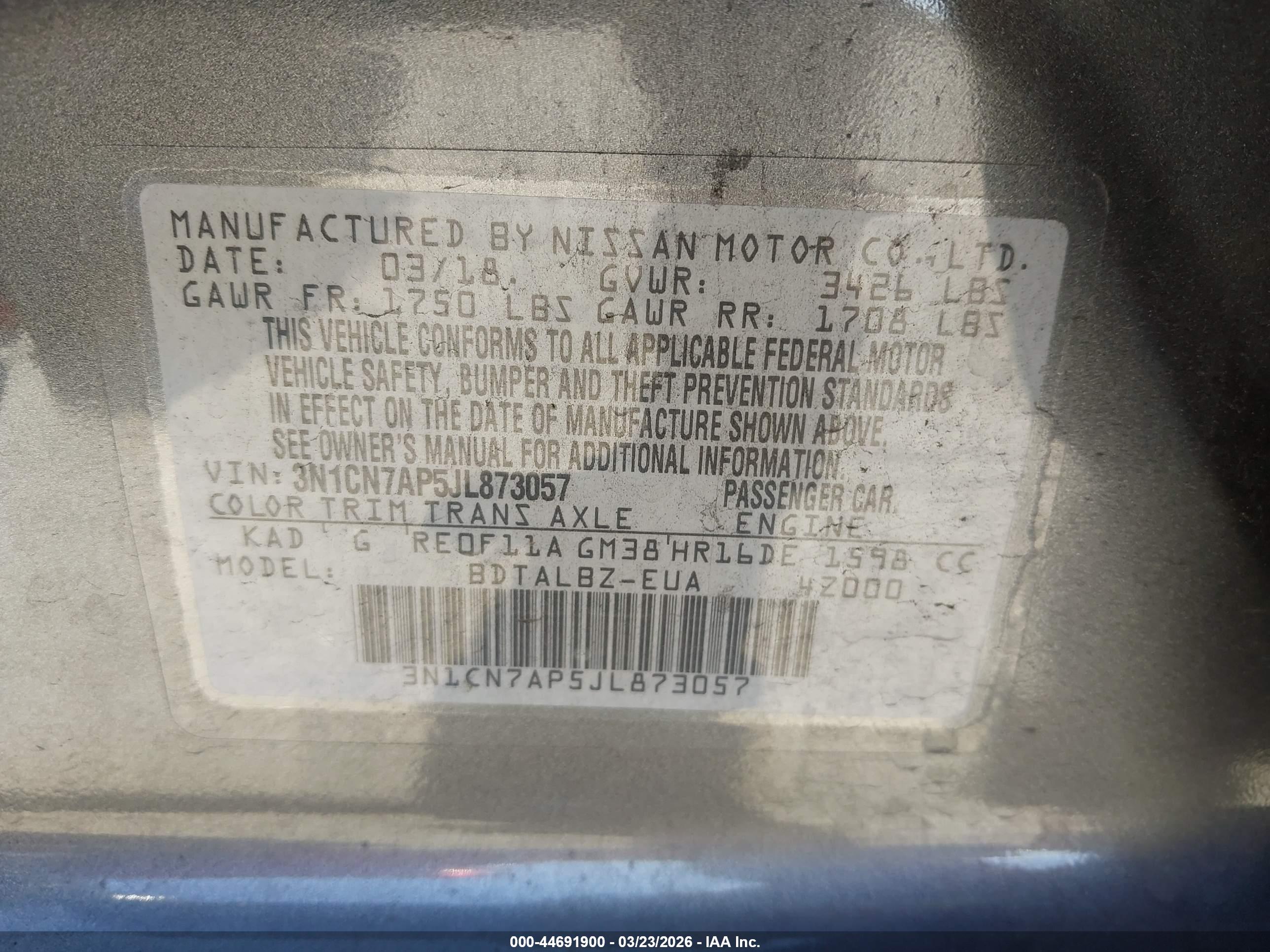 NISSAN VERSA image 9