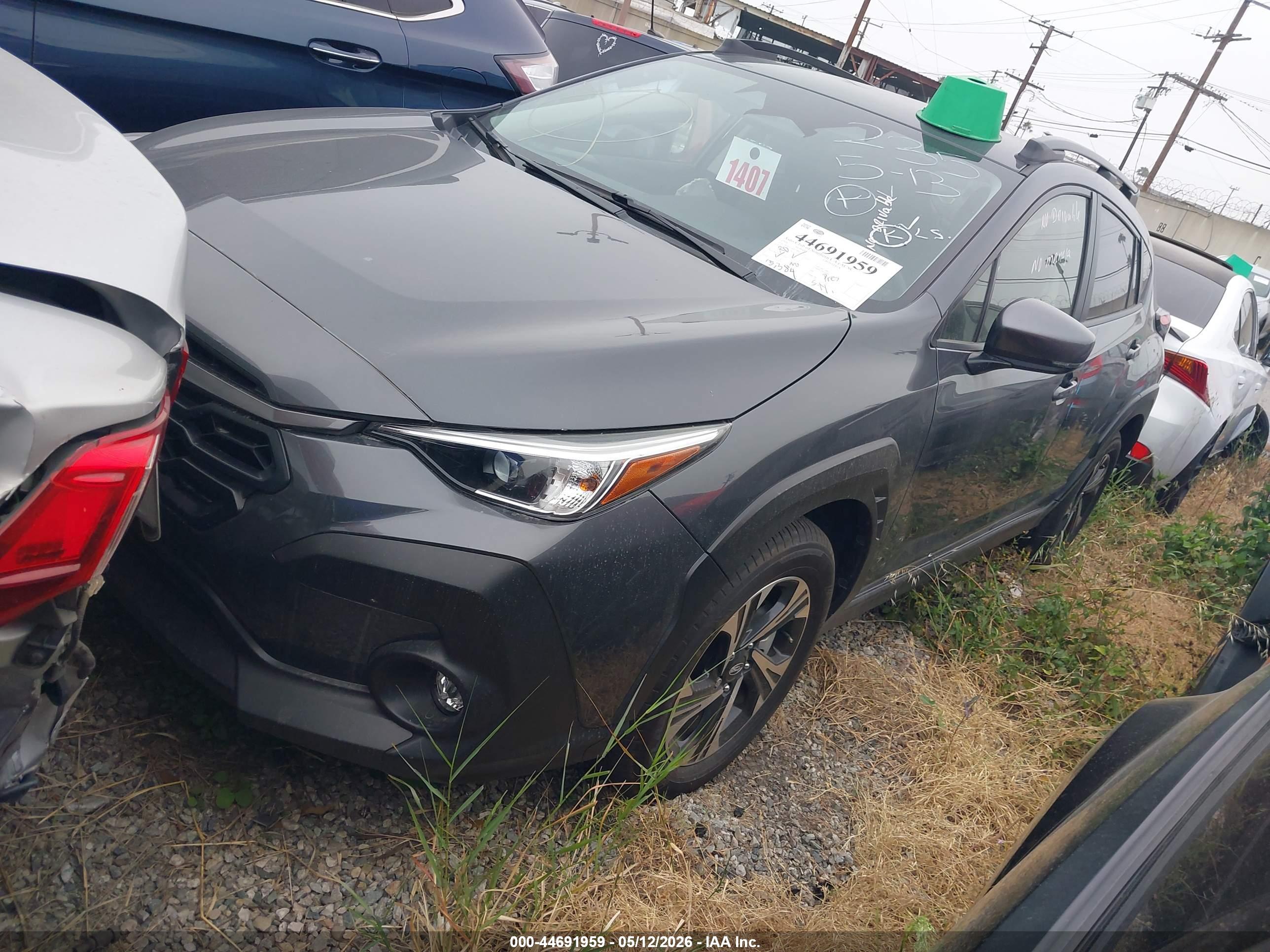 SUBARU CROSSTREK image 2