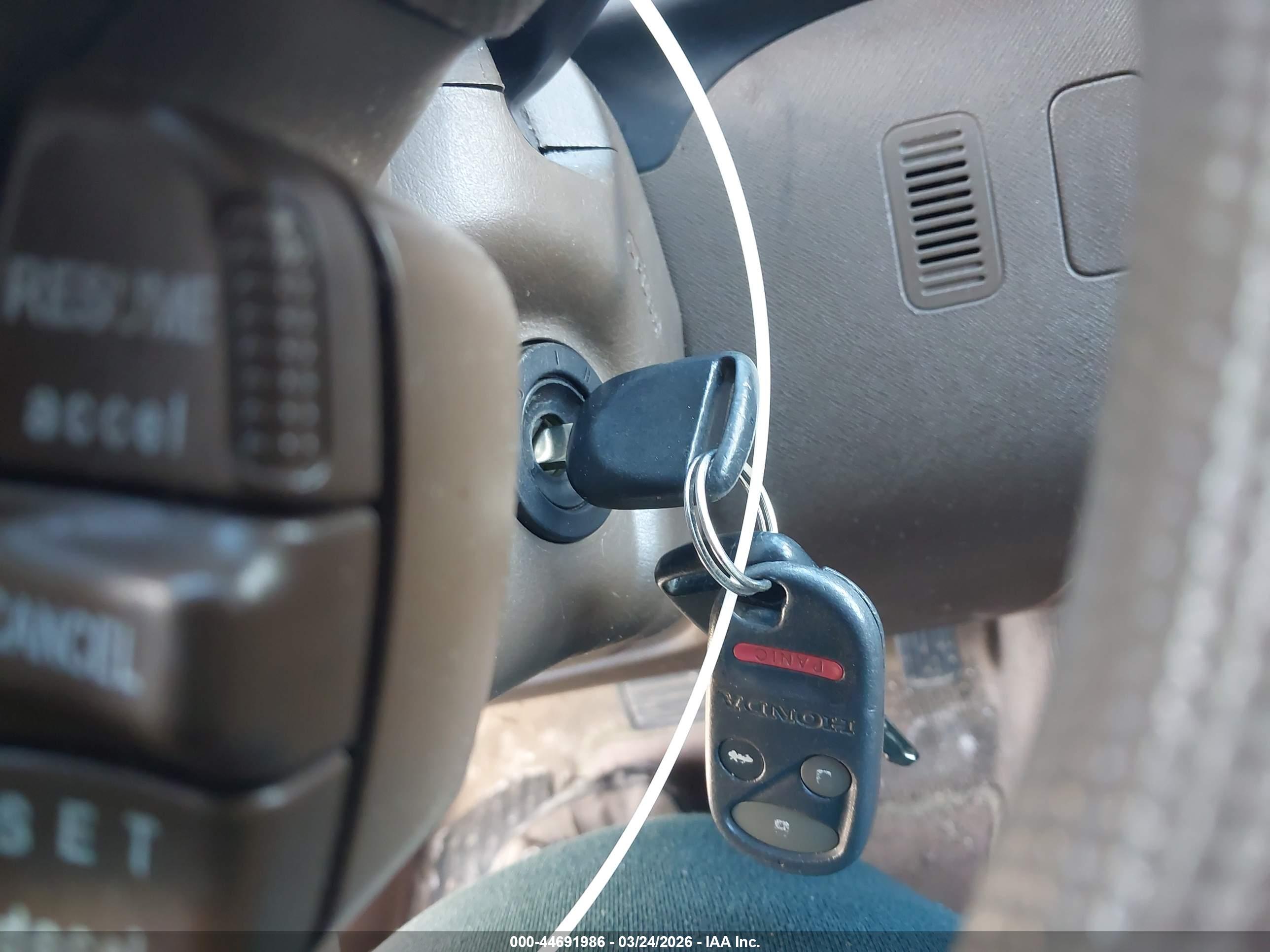 HONDA CR-V image 11