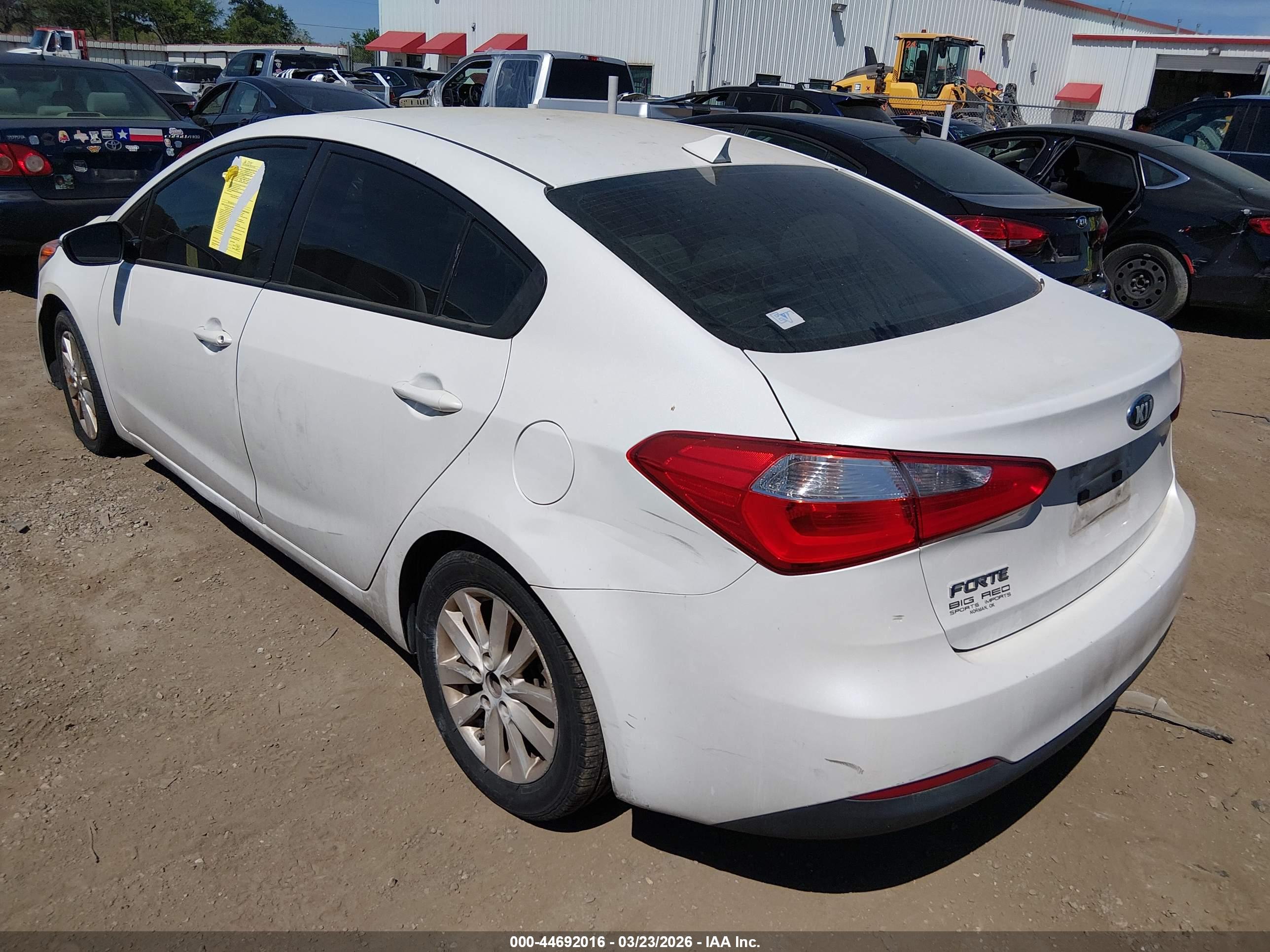 KIA FORTE image 3