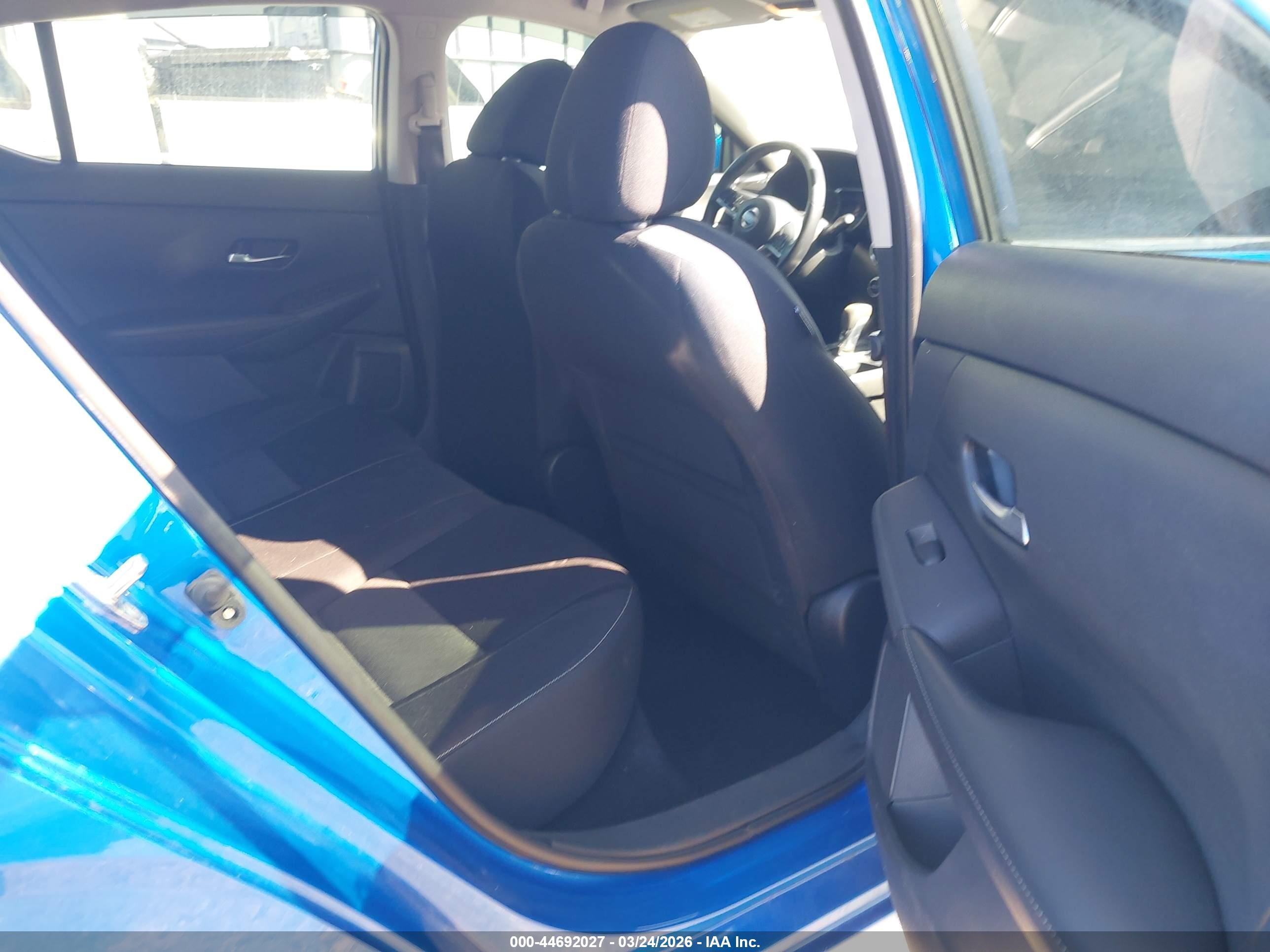 NISSAN SENTRA image 8