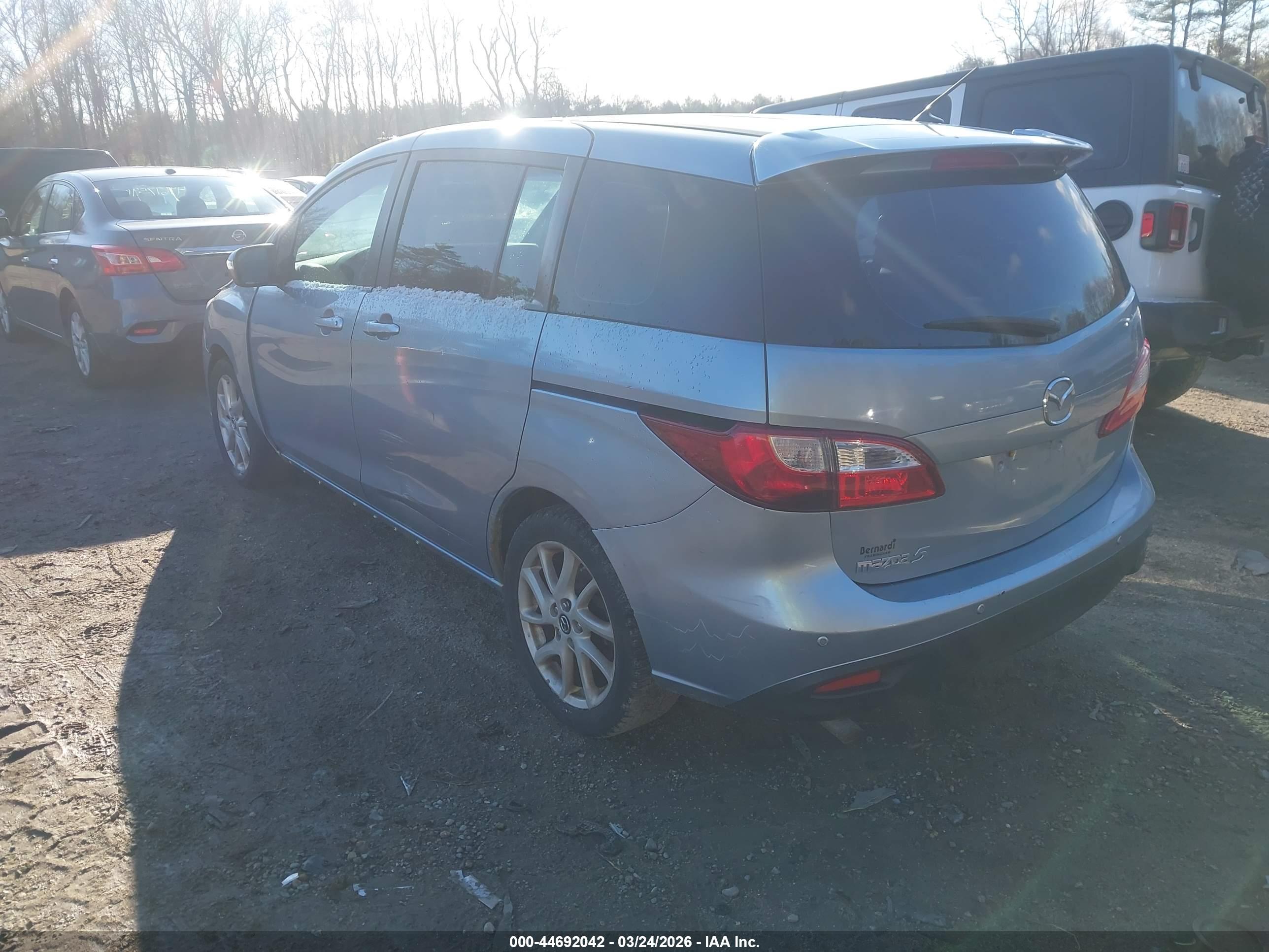 MAZDA MAZDA5 image 3
