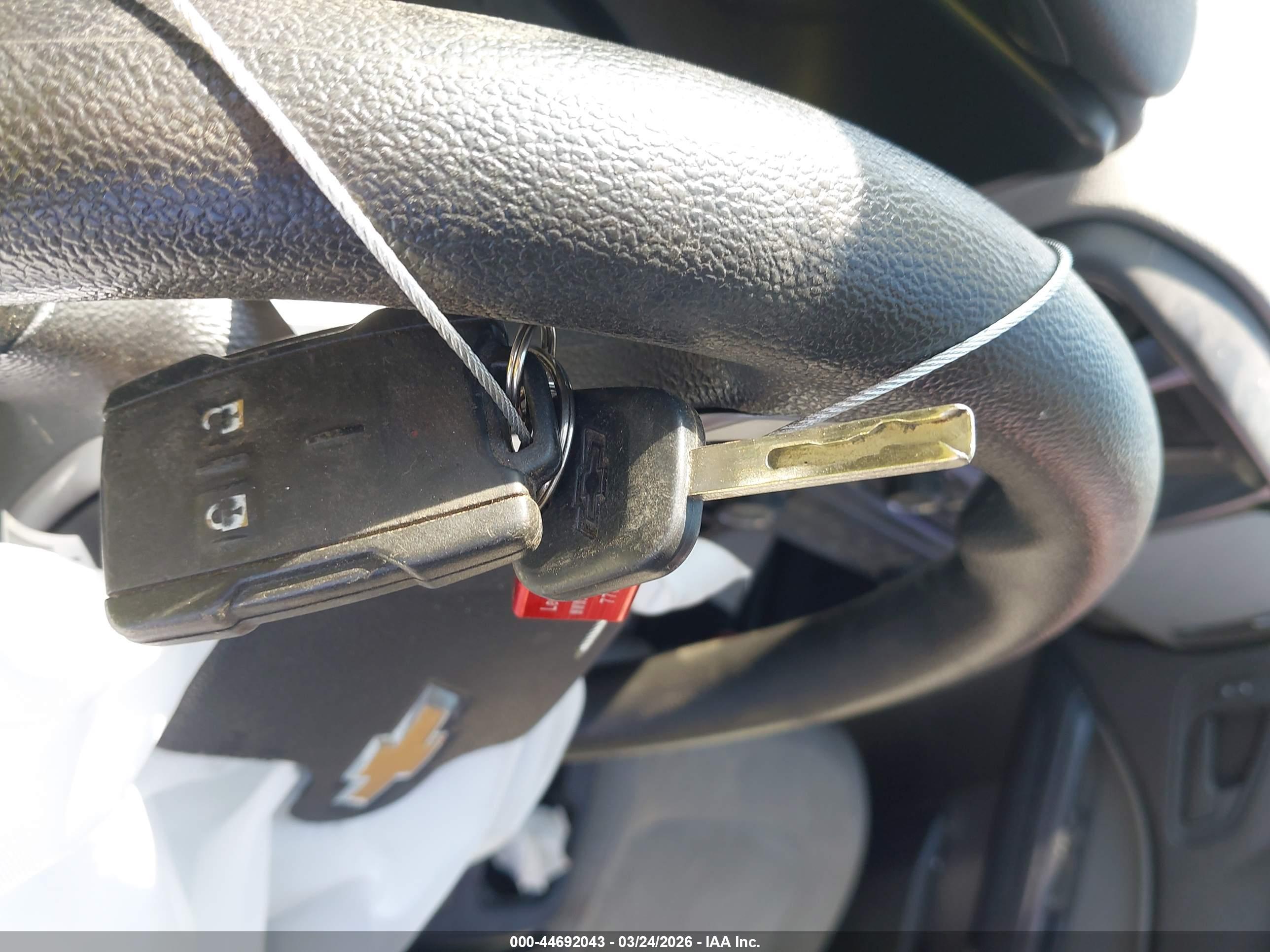 CHEVROLET COLORADO image 11