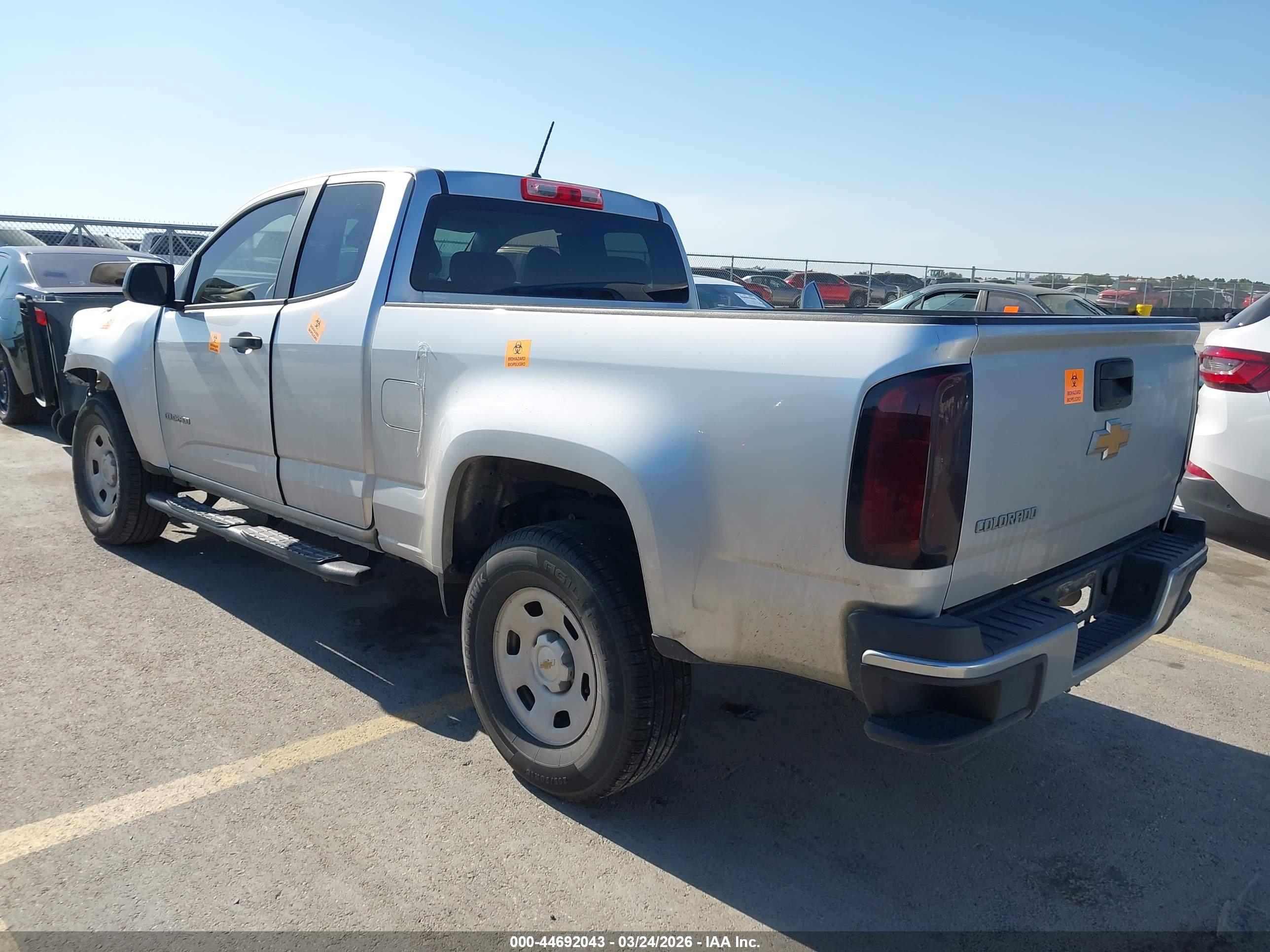 CHEVROLET COLORADO image 3