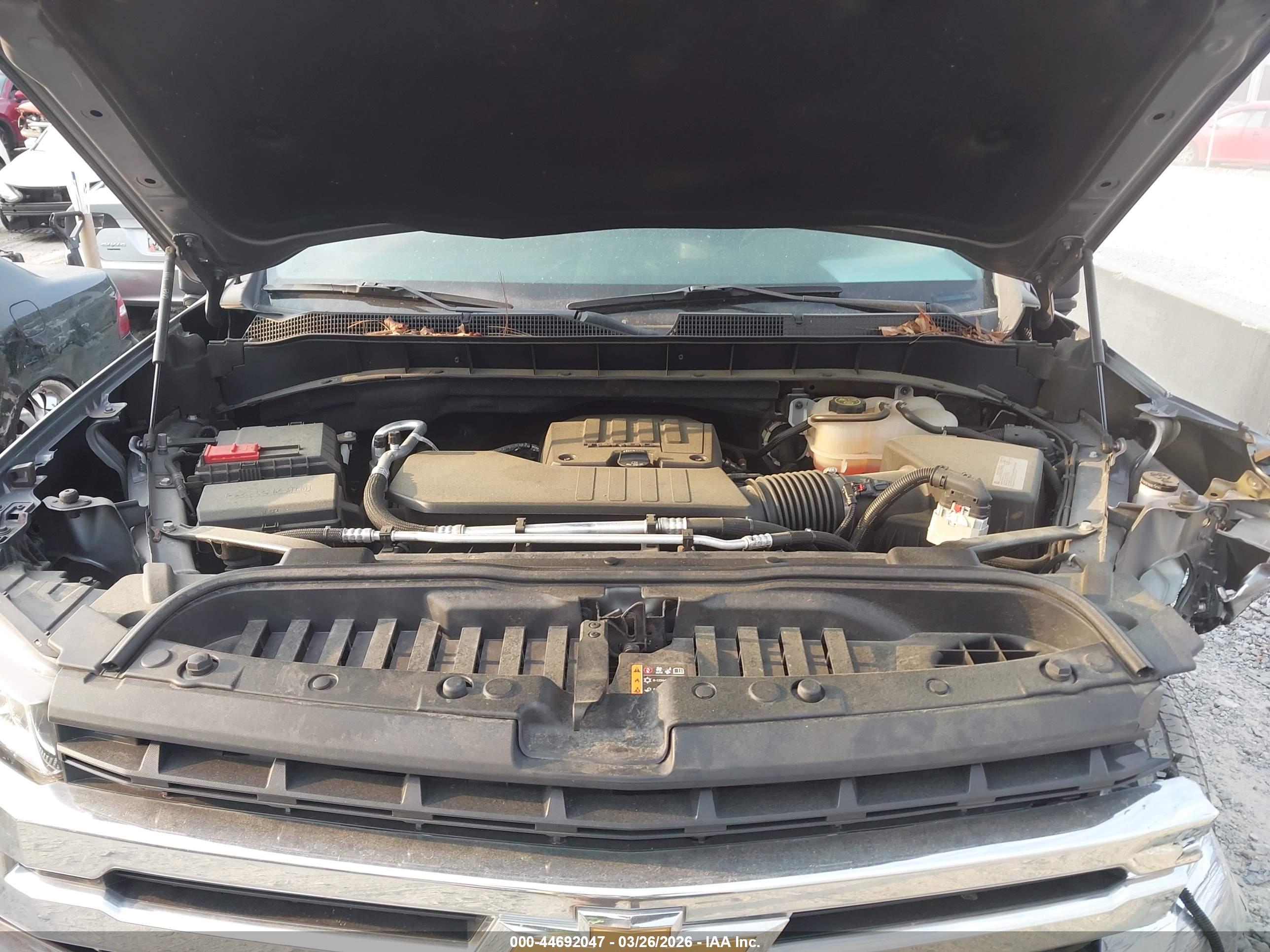 CHEVROLET SILVERADO image 10