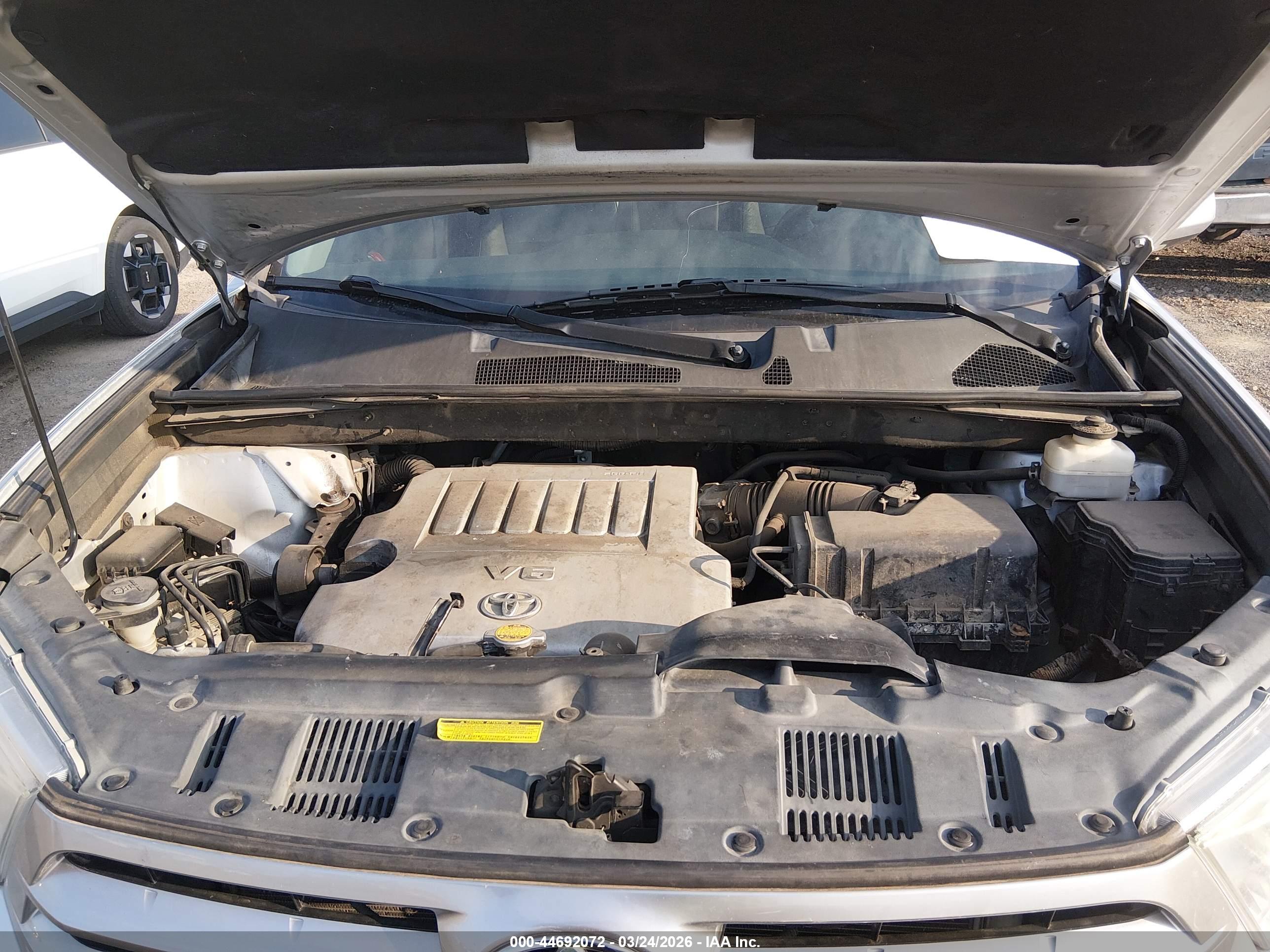 TOYOTA HIGHLANDER image 10