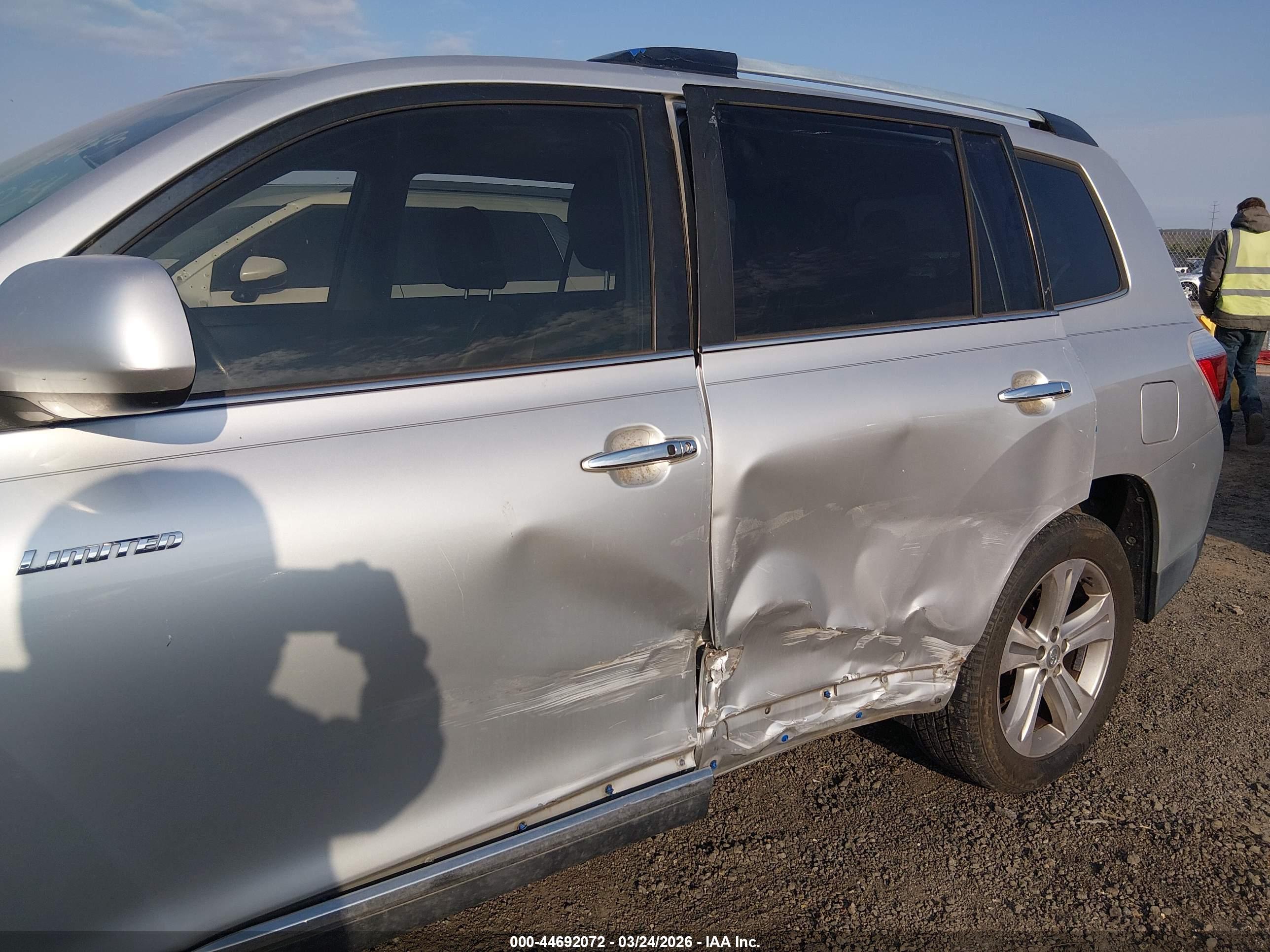 TOYOTA HIGHLANDER image 6