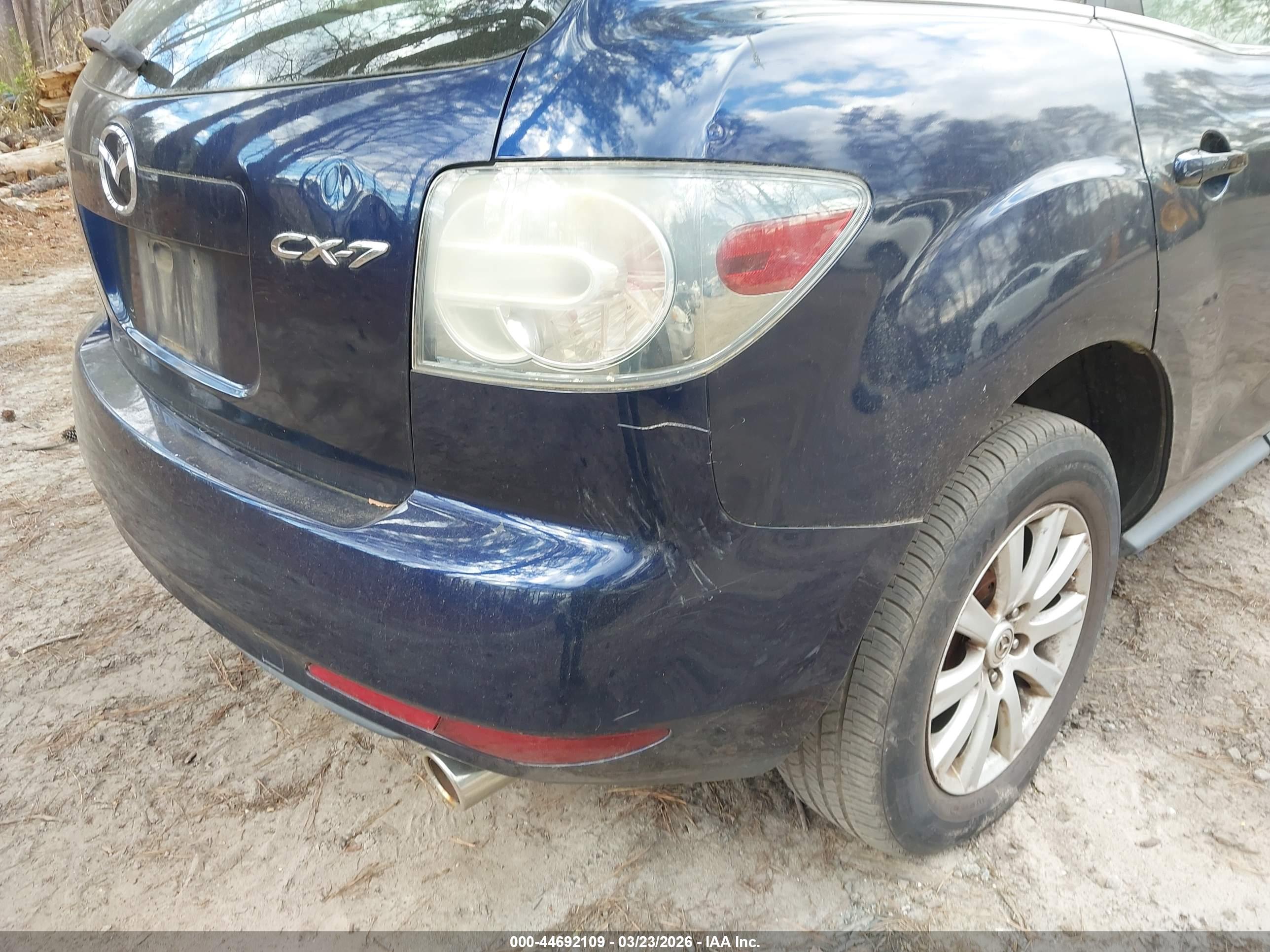 MAZDA CX-7 image 6