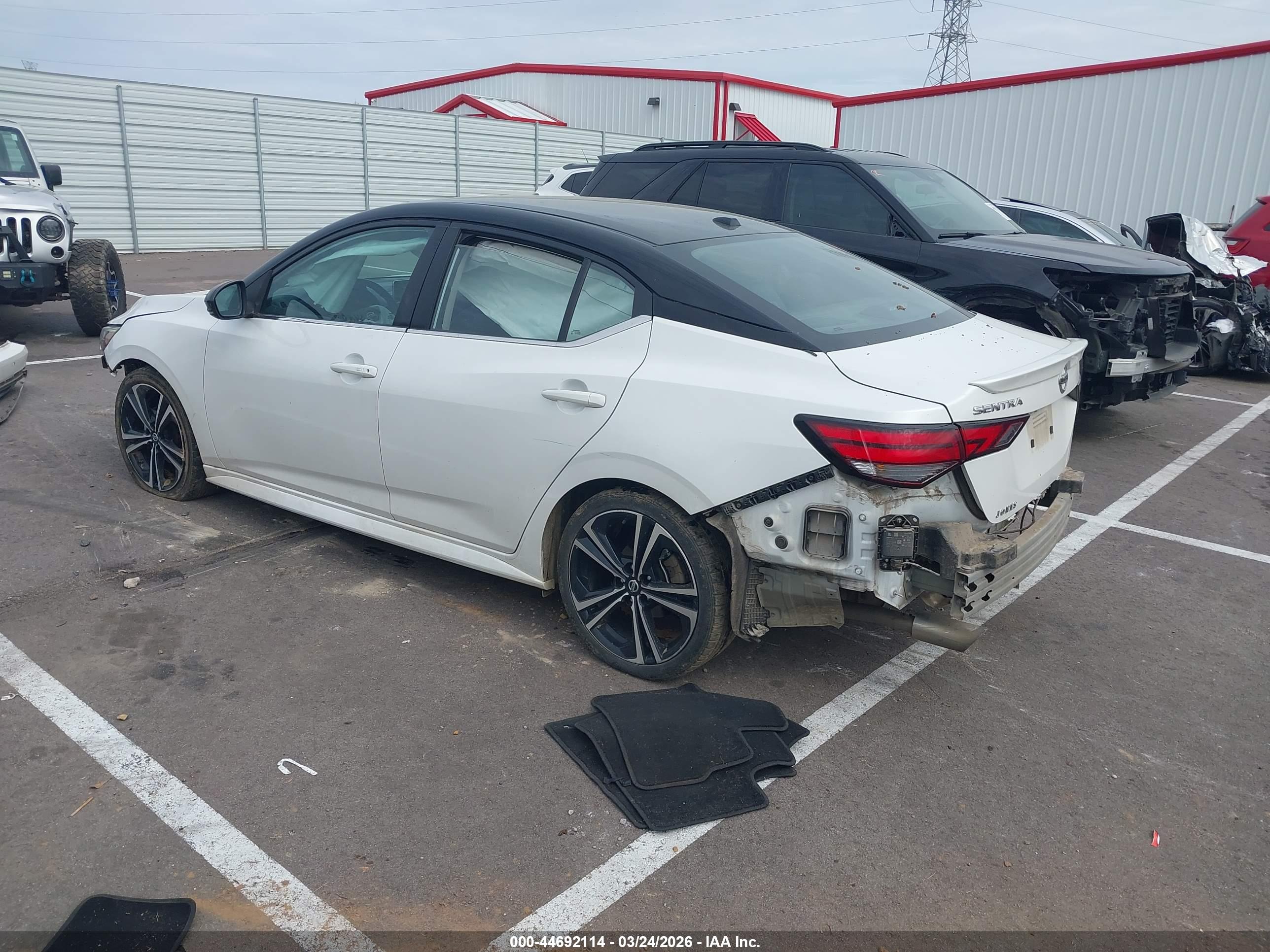 NISSAN SENTRA image 3