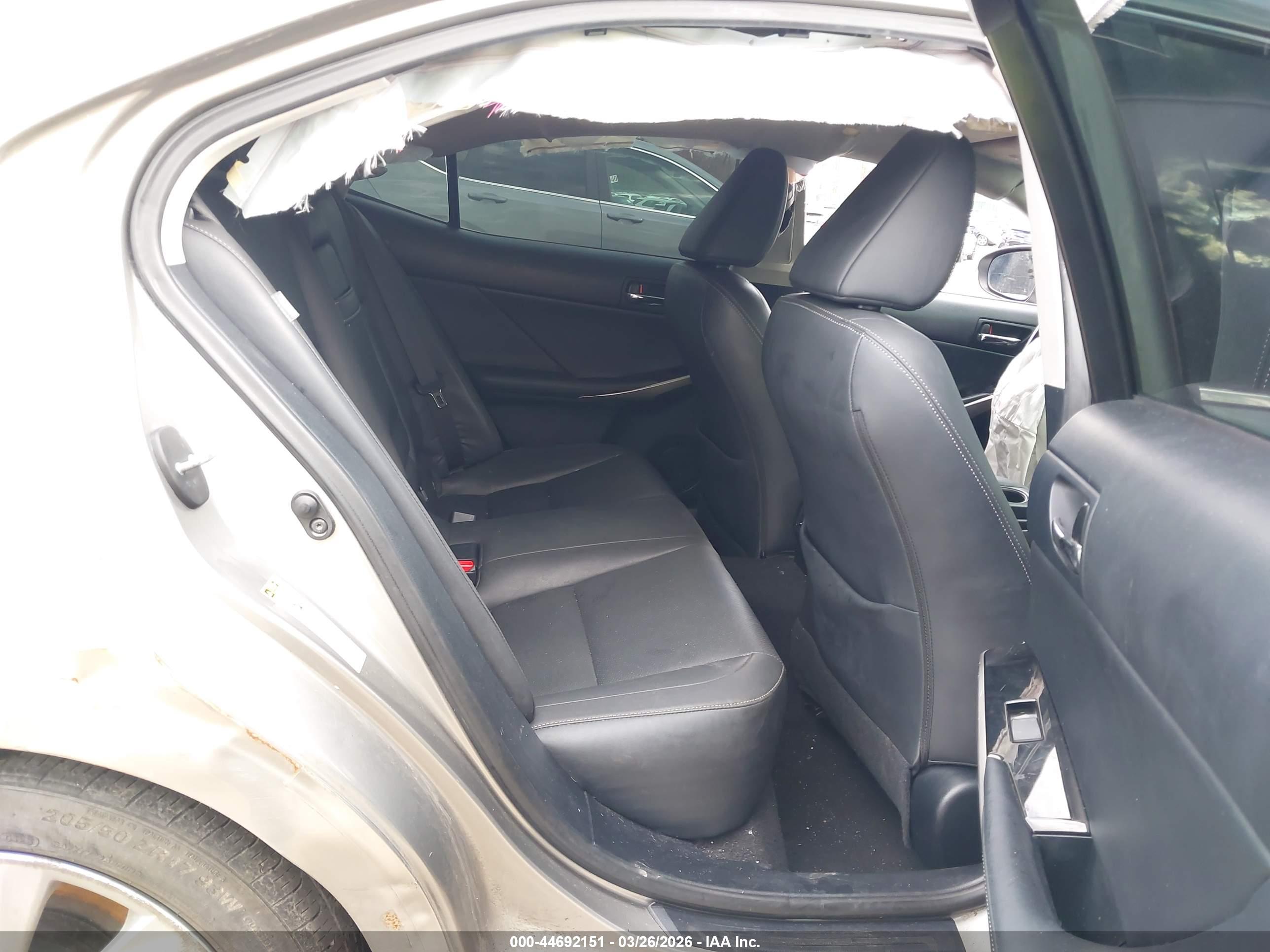 LEXUS IS image 8