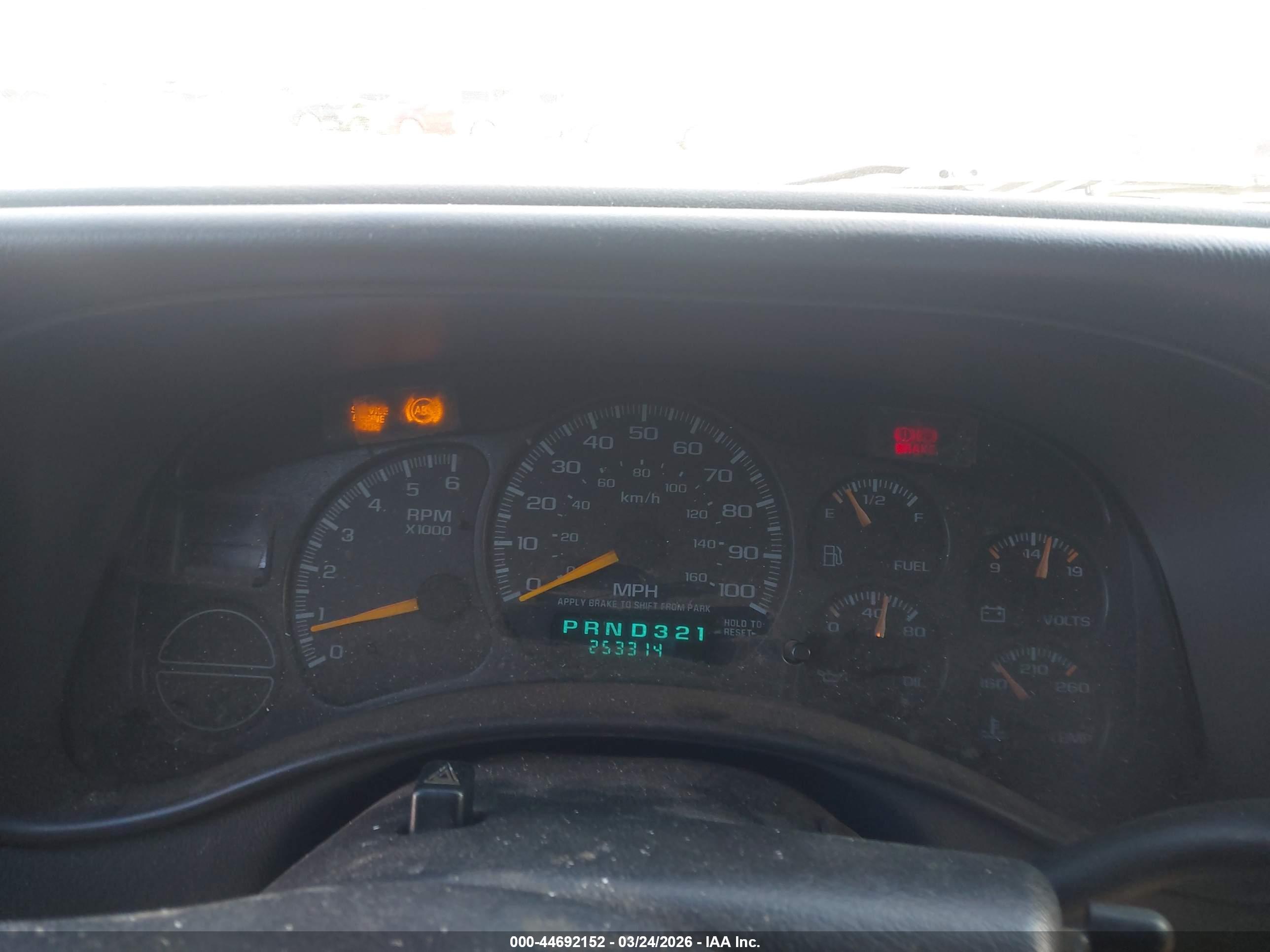 CHEVROLET SILVERADO image 7