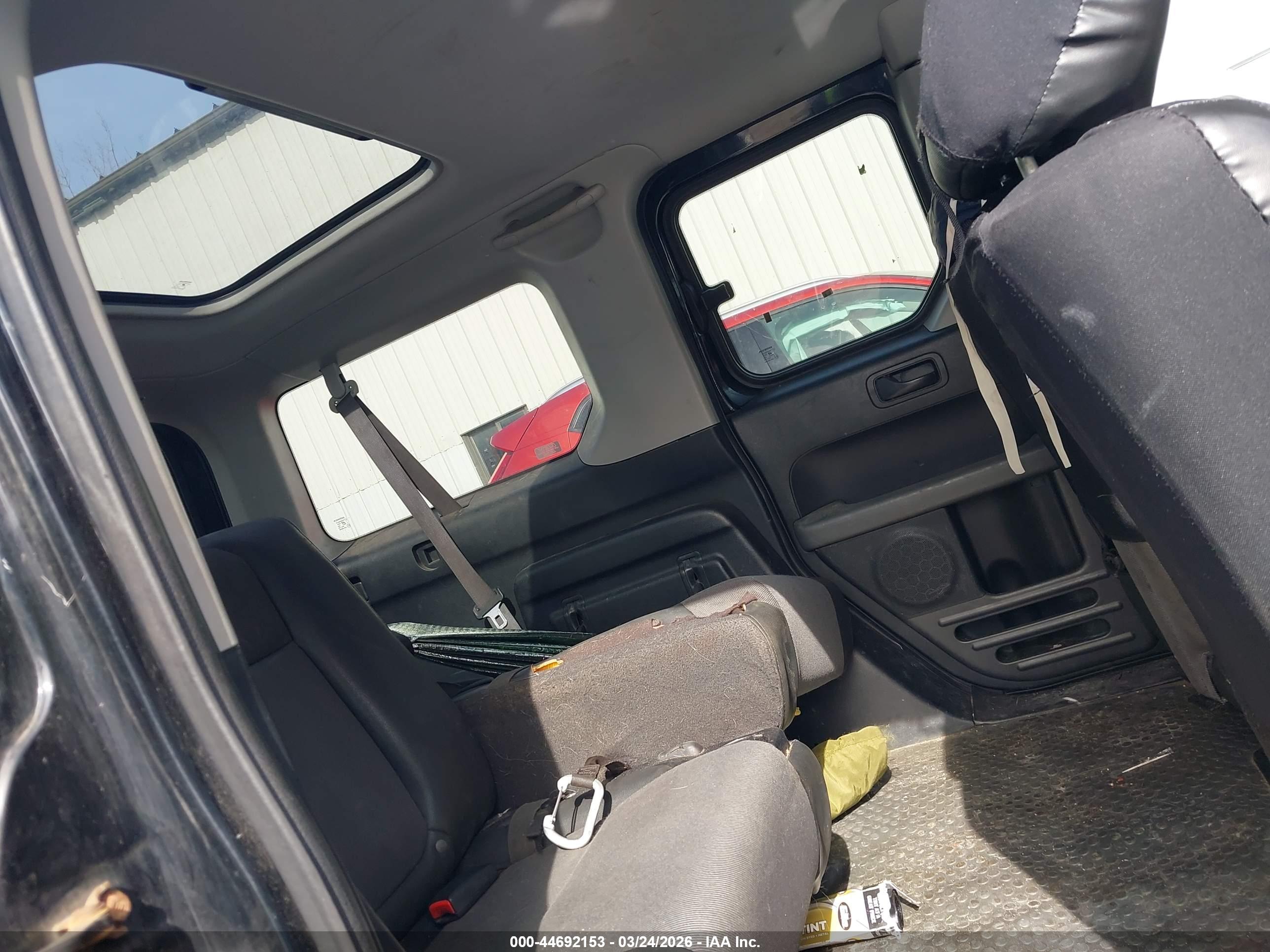 HONDA ELEMENT image 8