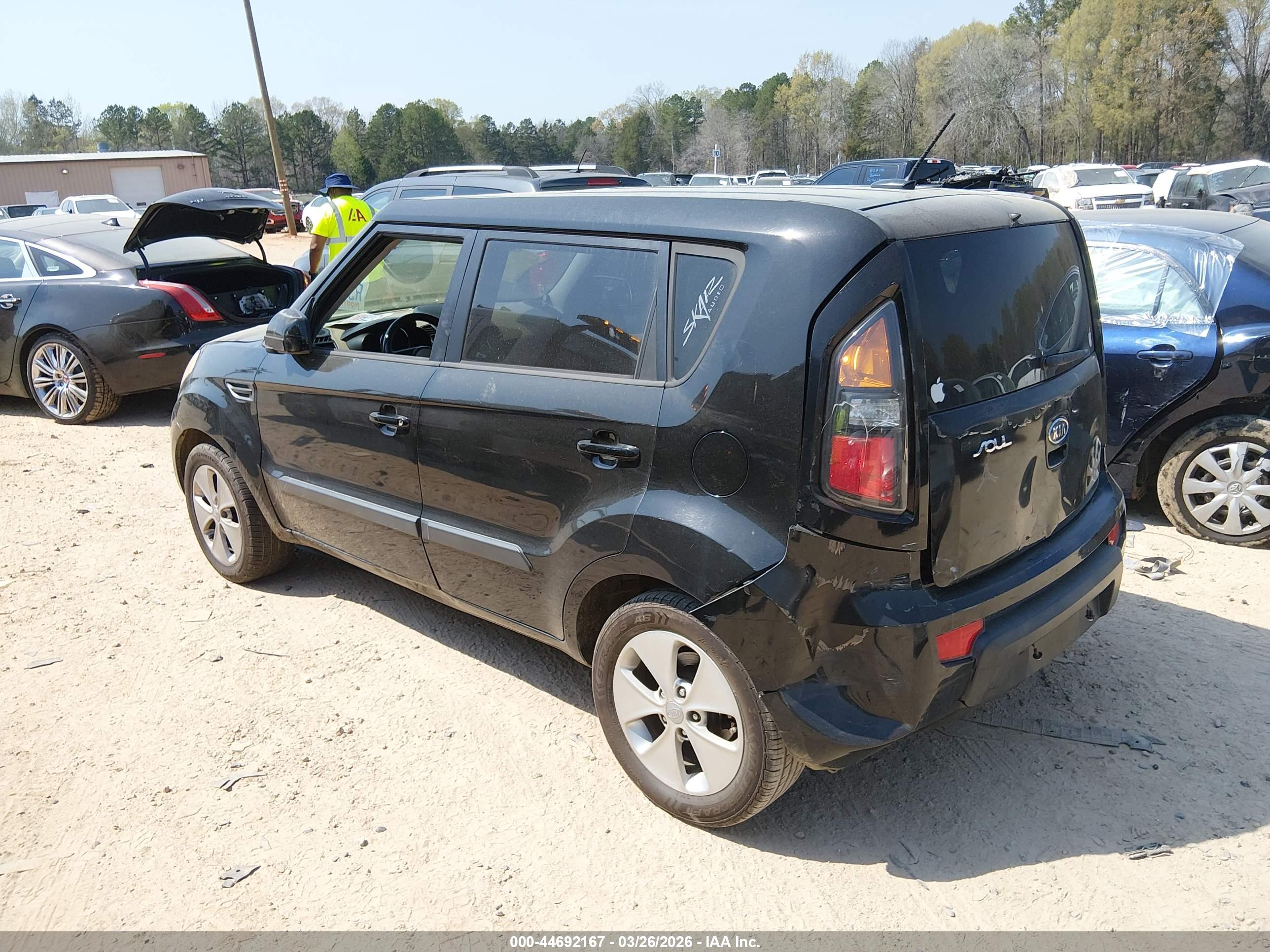 KIA SOUL image 3