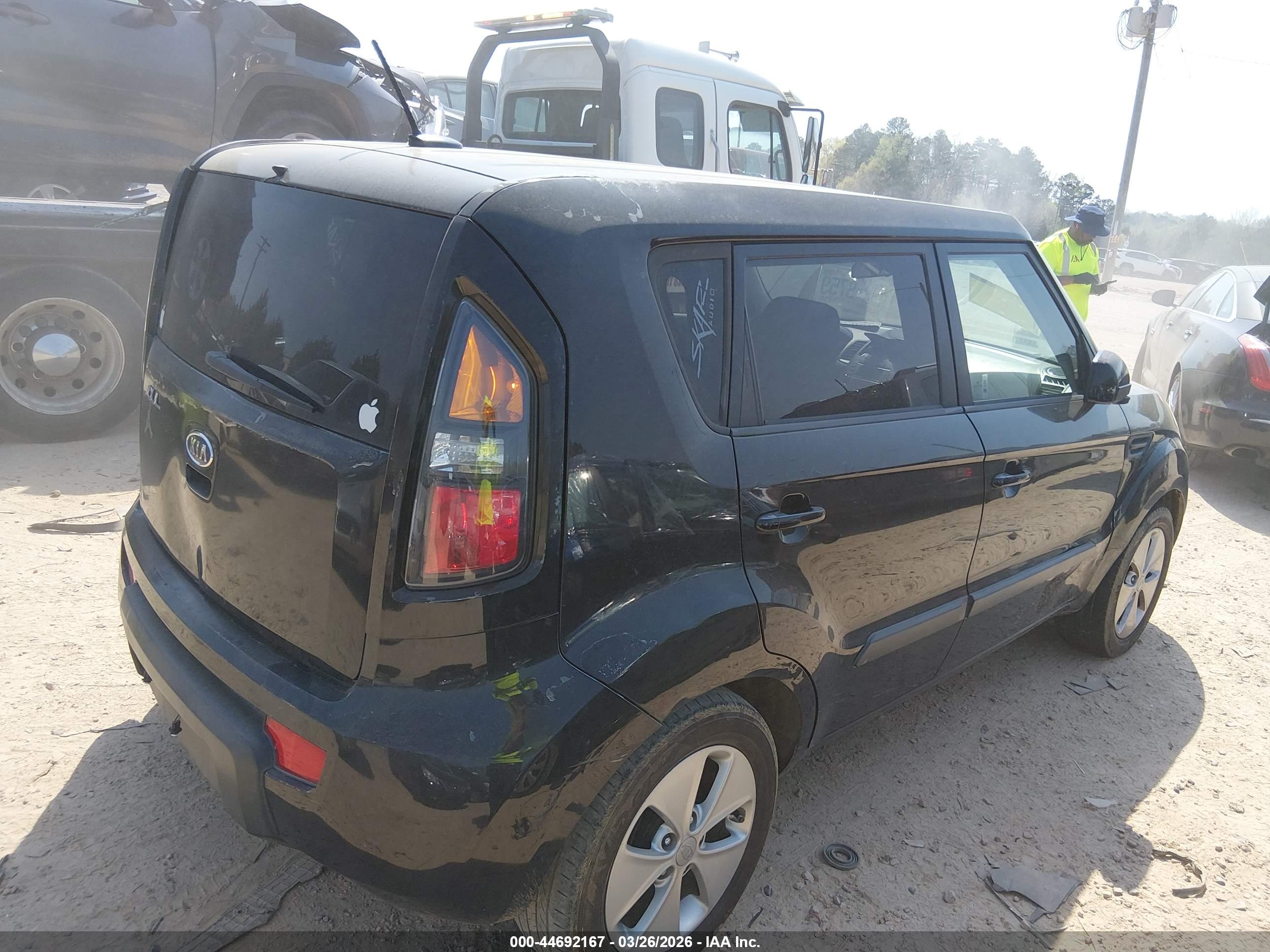 KIA SOUL image 4