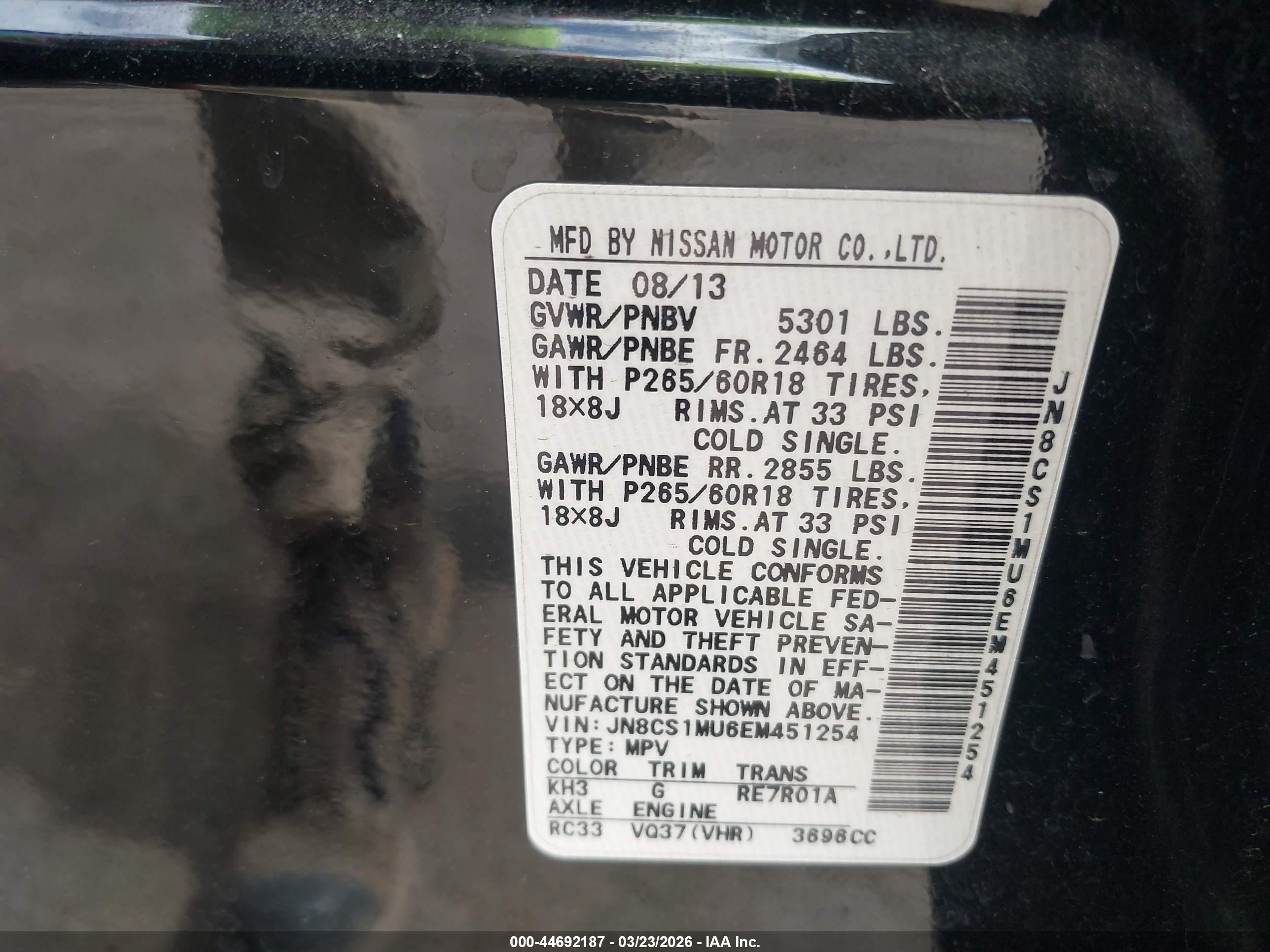 INFINITI QX70 image 9